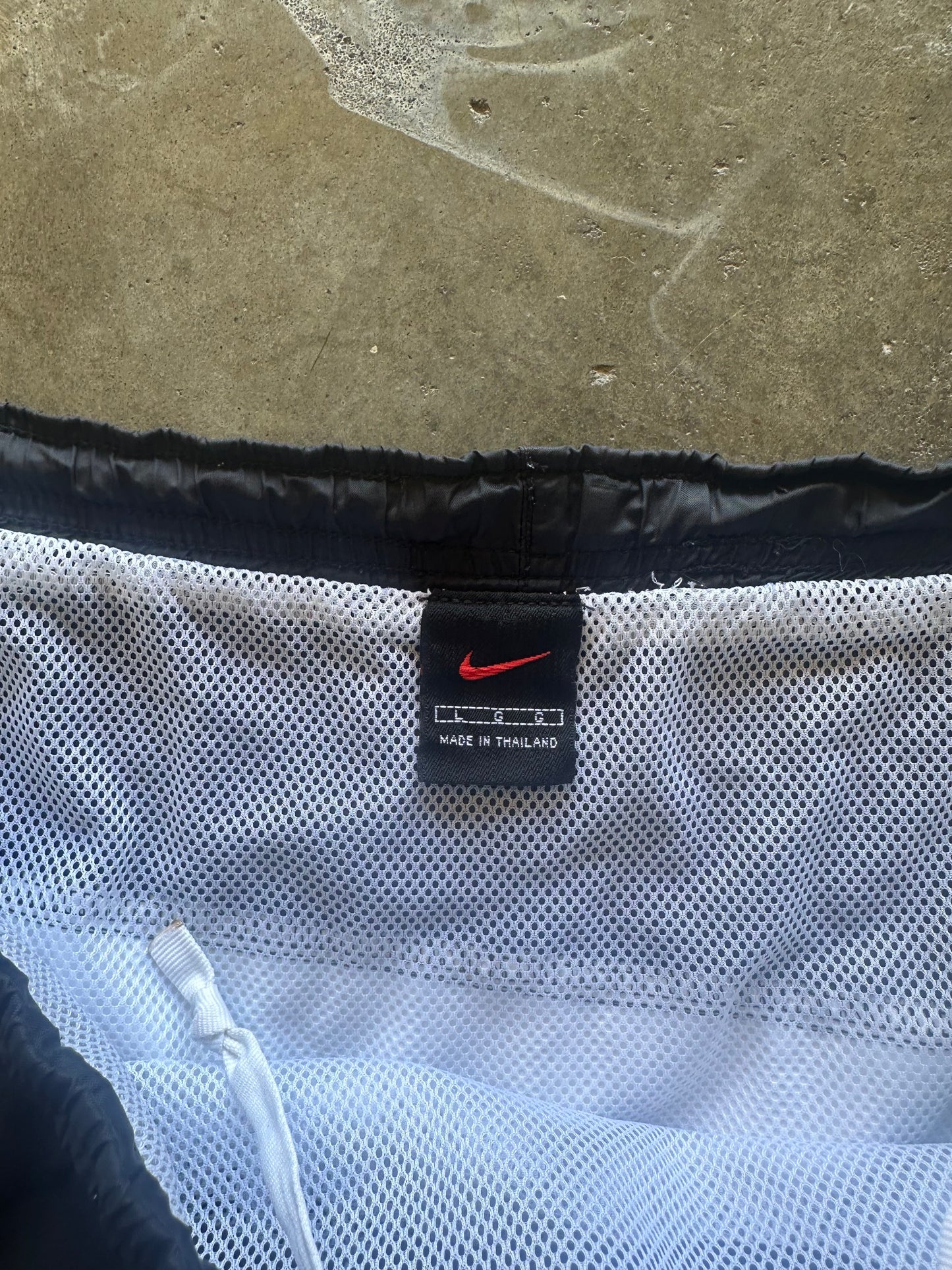 (L) 90s Nike Swim Shorts