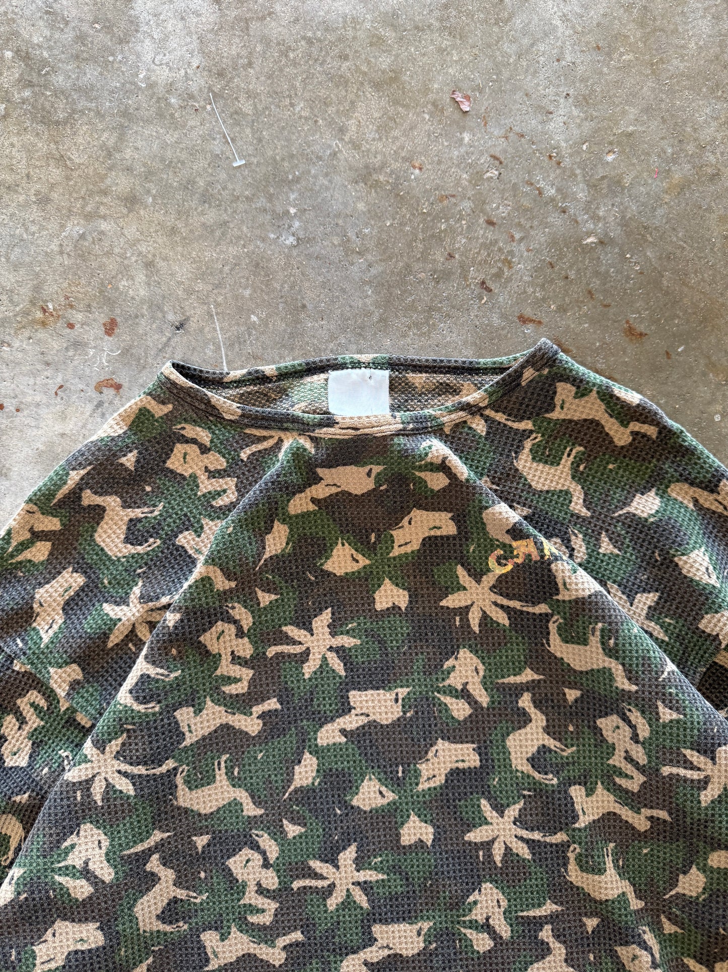 (XL) Vintage Camel Camo Long-Sleeve