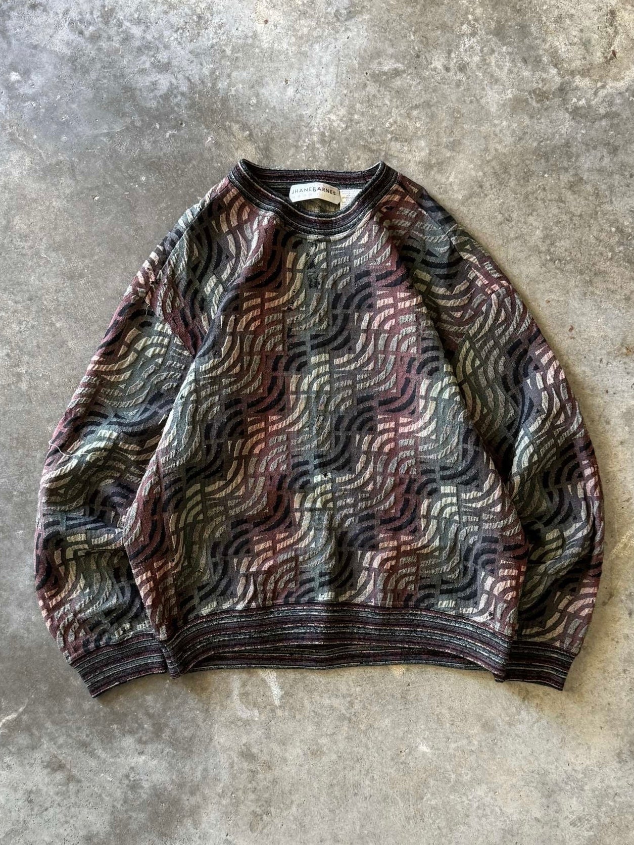 (L) Vintage Wavy Sweater