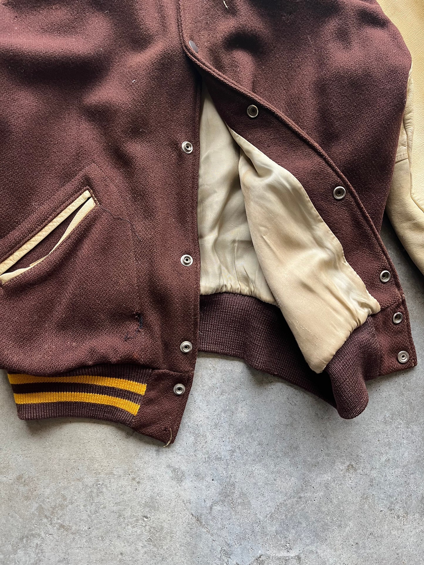 (L) Vintage 80s Varsity Jacket