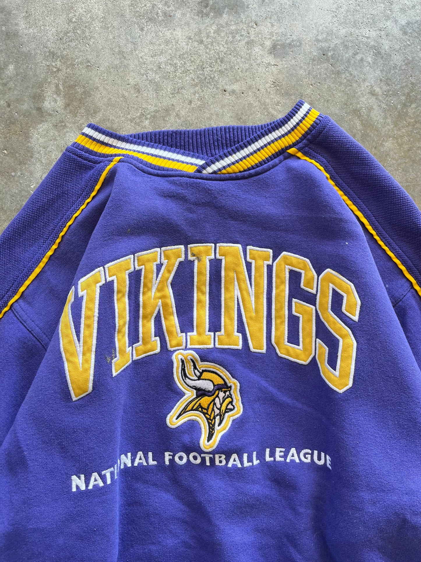 (XL) Vintage Vikings Sweatshirt