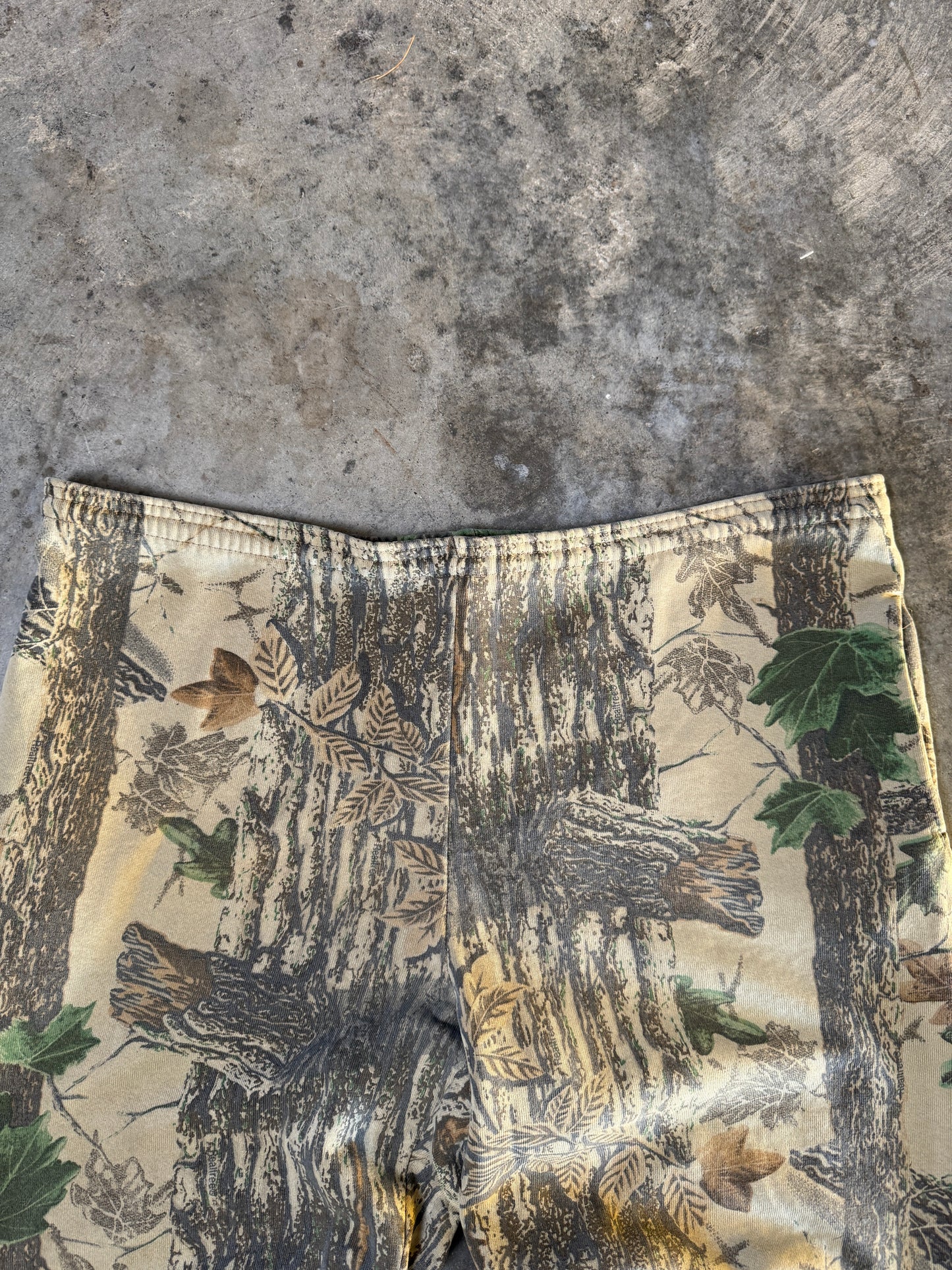 (L) Vintage Camo Sweatpants