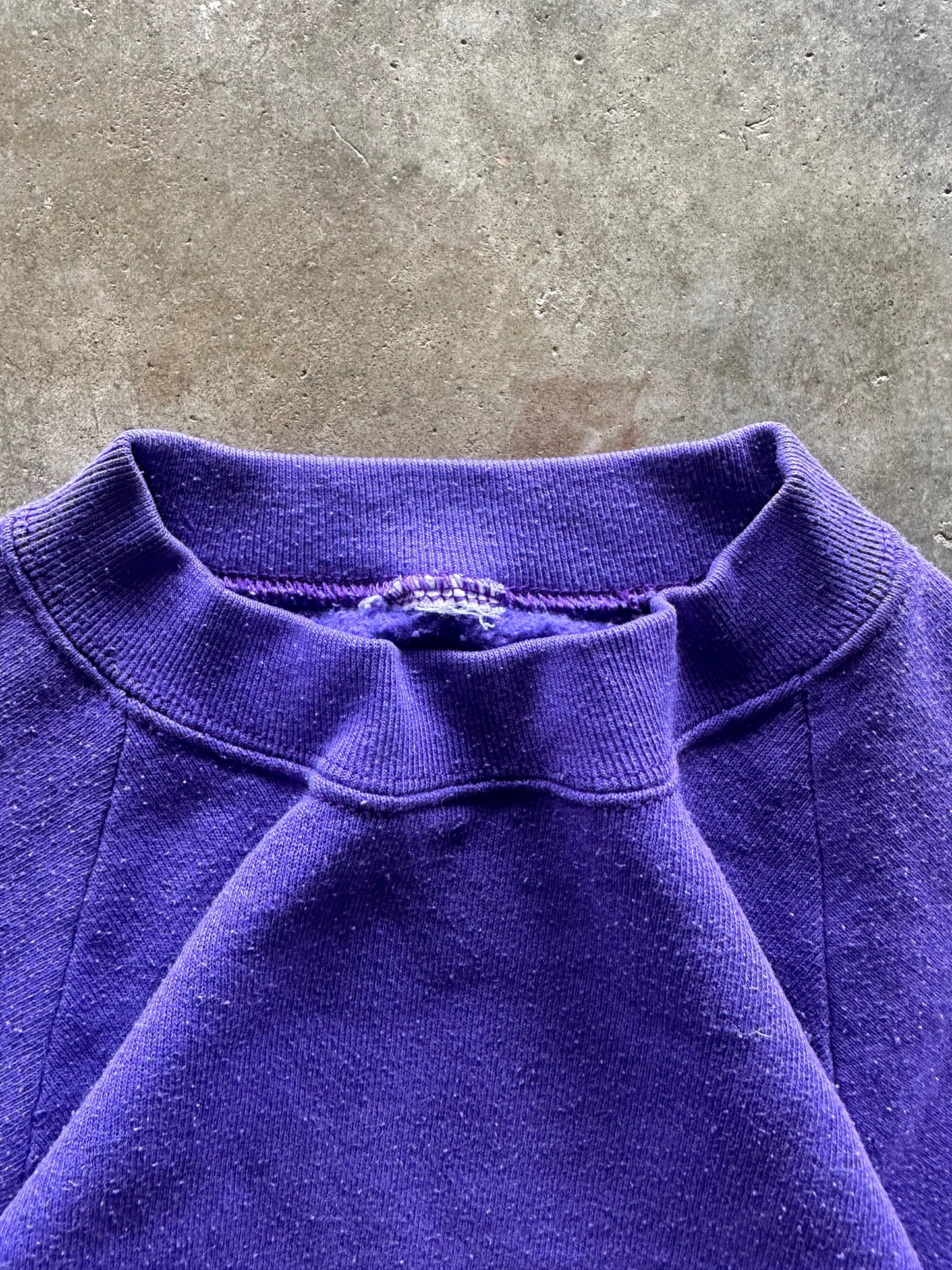 (L) Vintage Purple Blank Sweatshirt