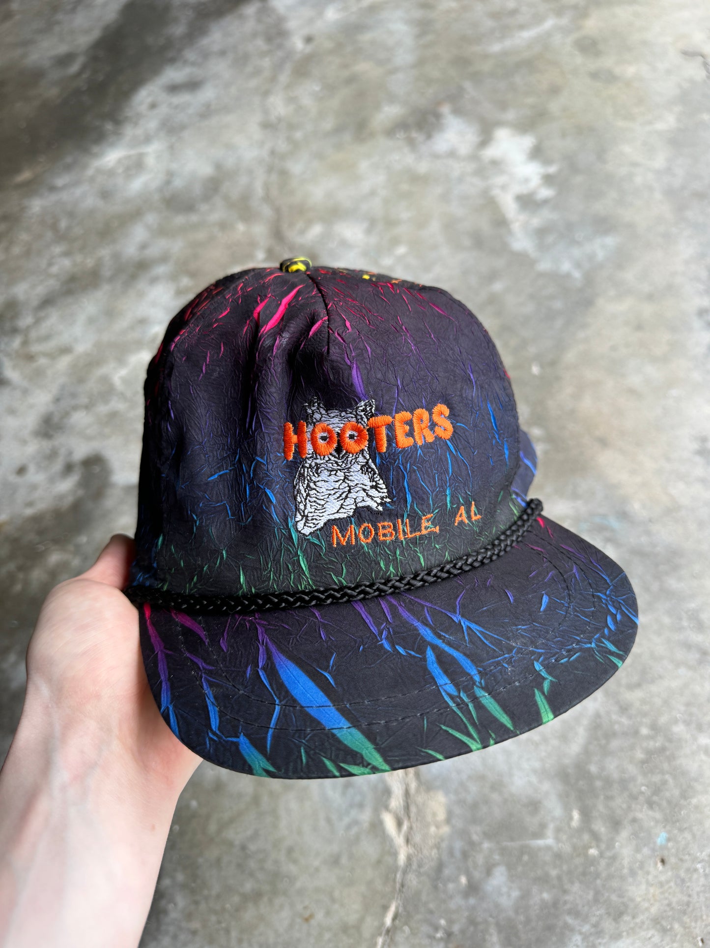 (OS) Vintage Hooters Hat