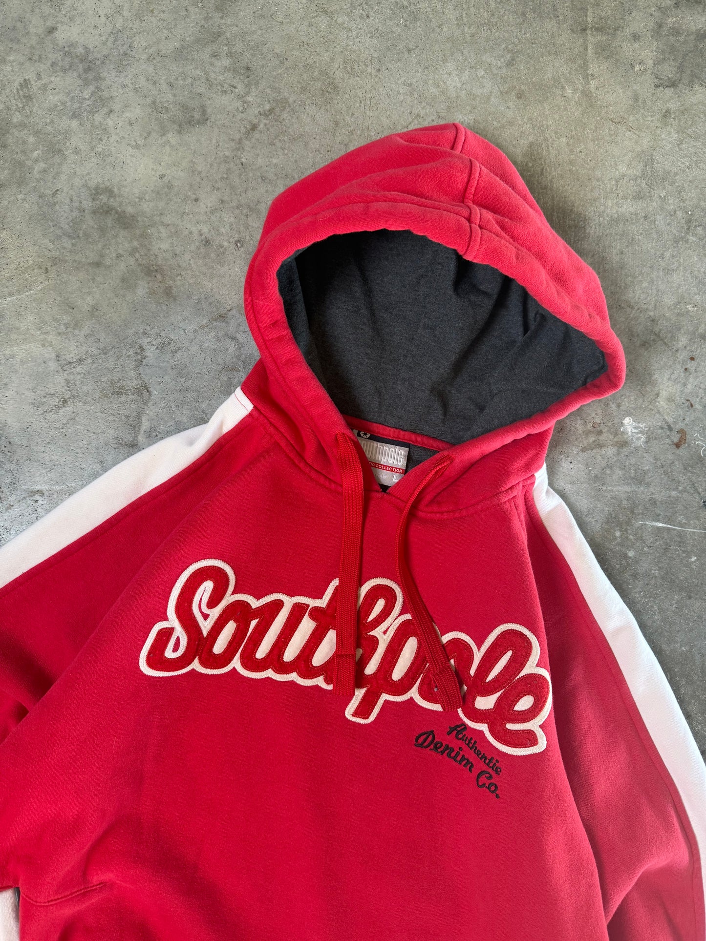 (L) 00s SouthPole Hoodie