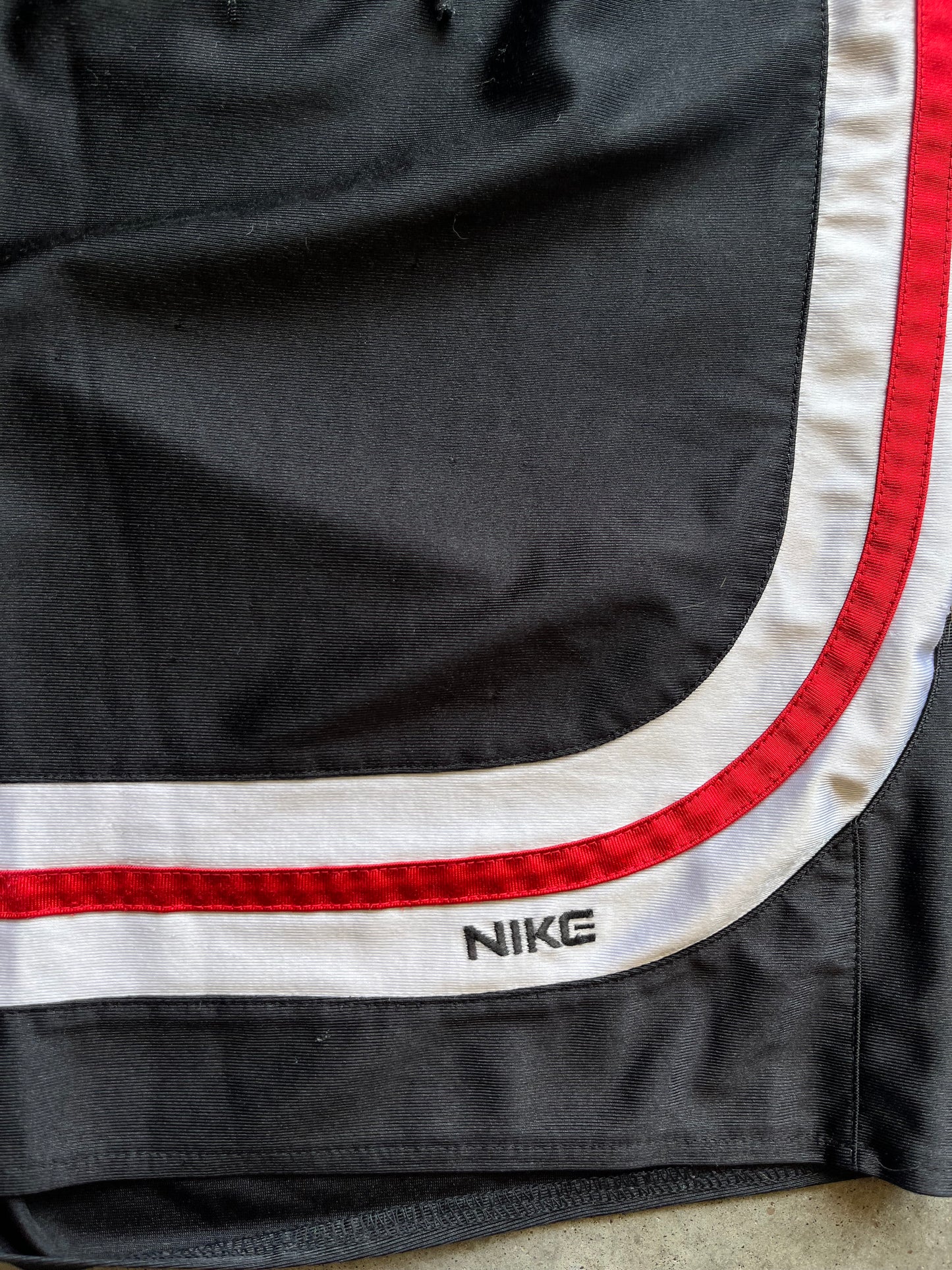 (XL) Nike Striped Shorts