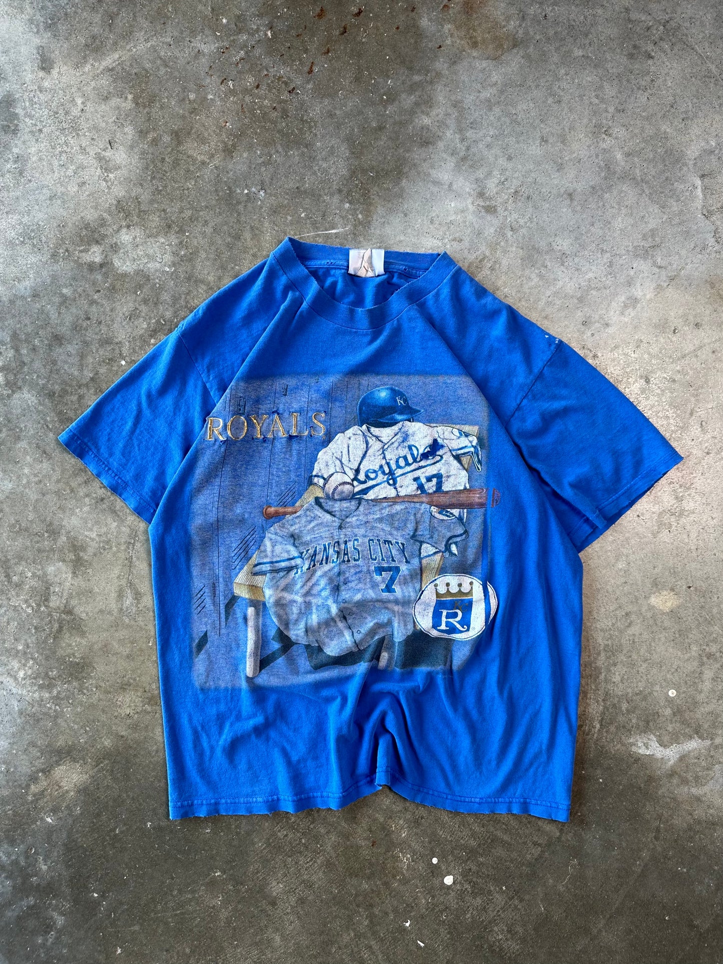 (L) Vintage Thrashed KC Royals Tee