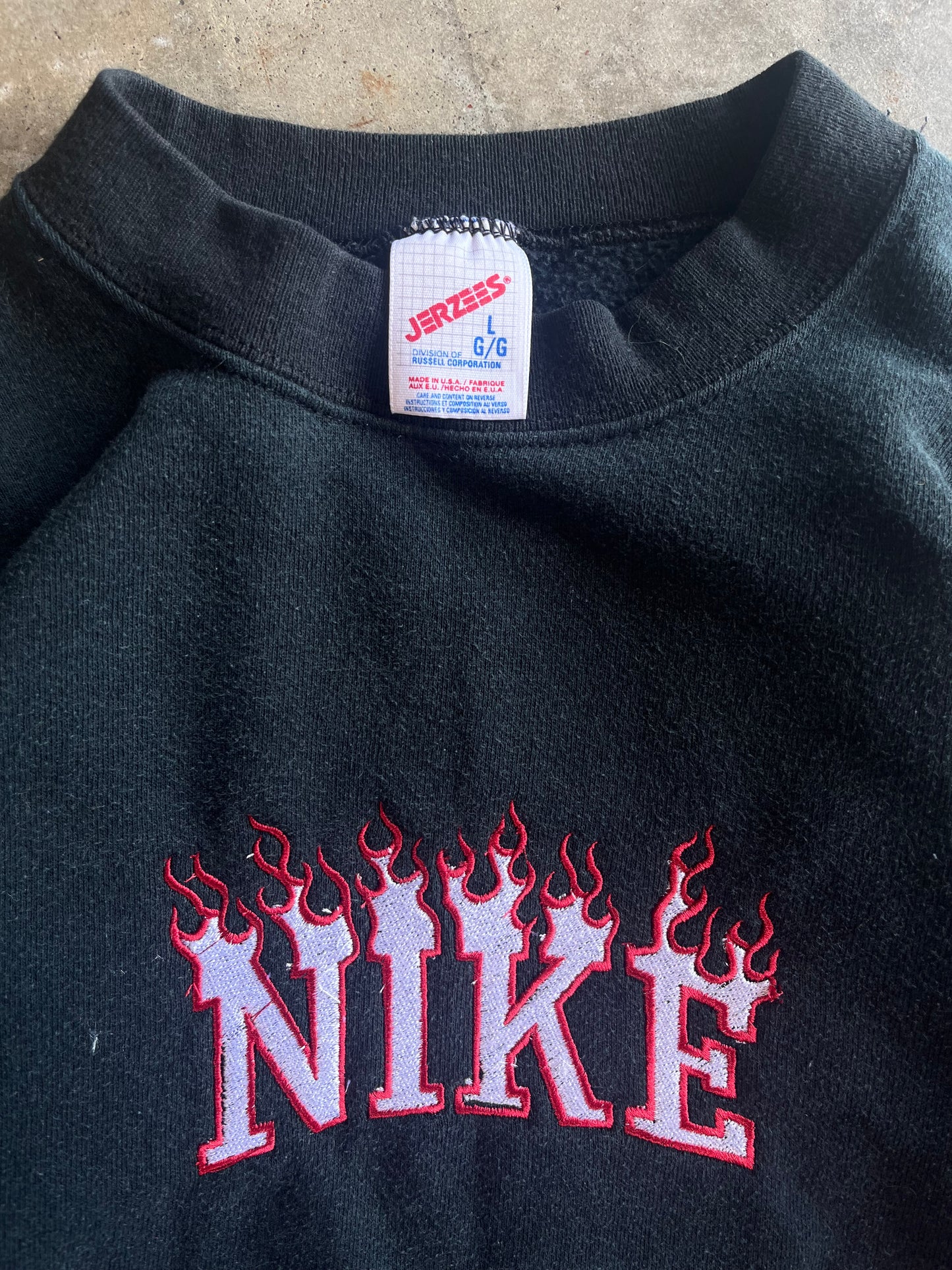 (L) Vintage Nike Bootleg Sweatshirt