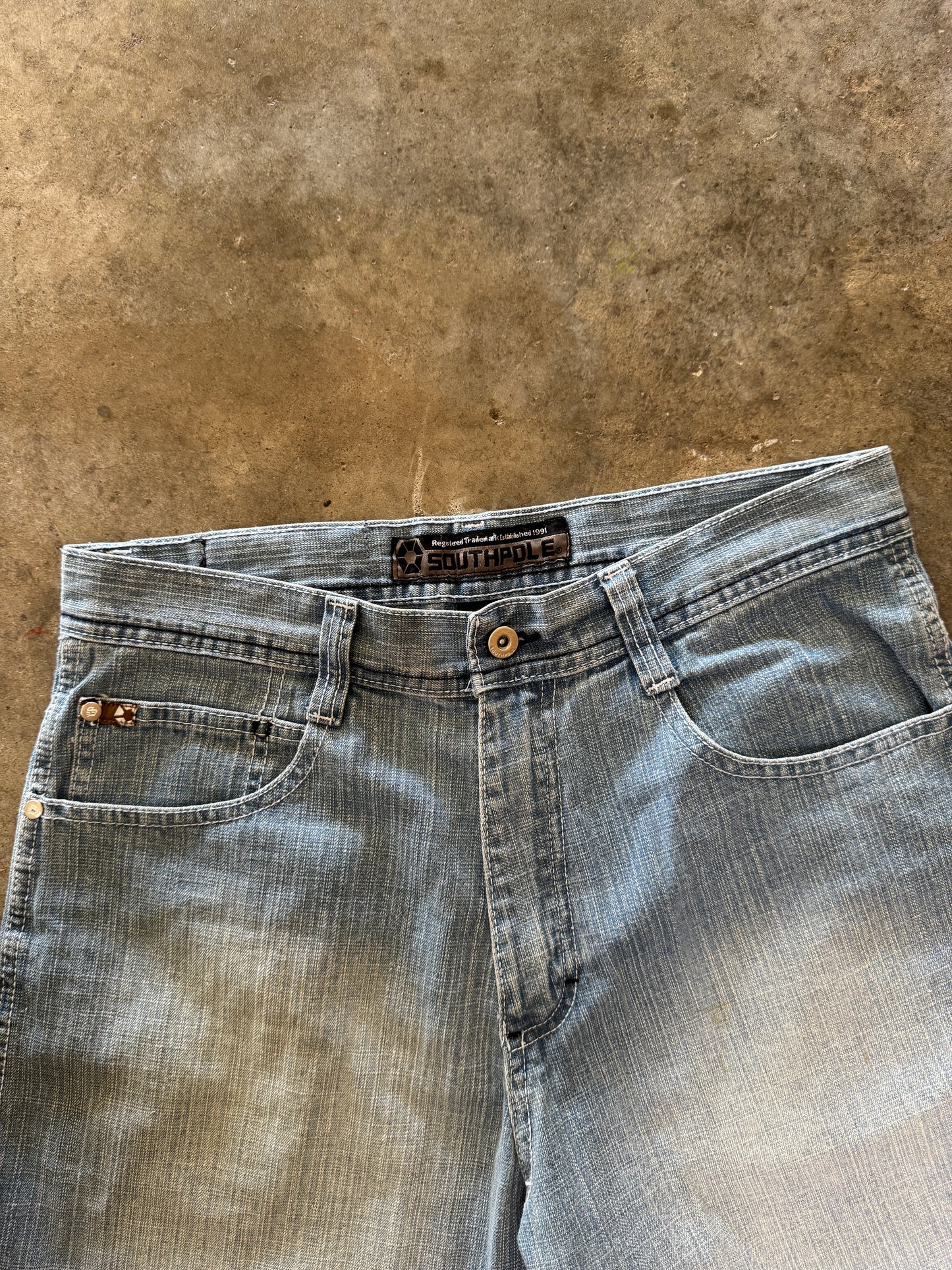 (32) Southpole Denim Jorts