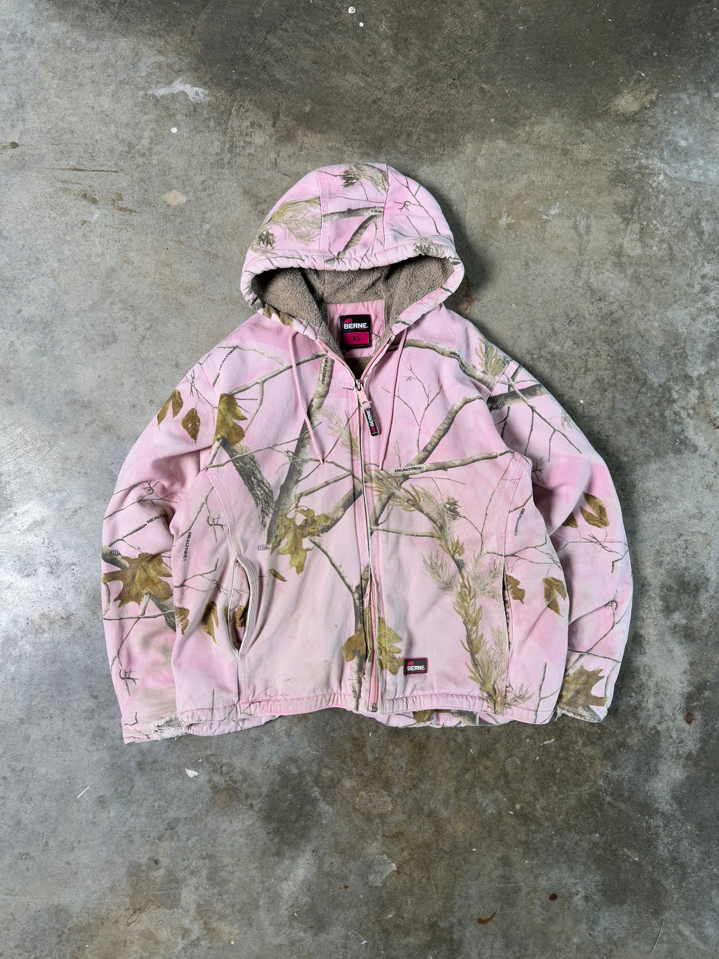 (XL) 00s Pink Camo Jacket