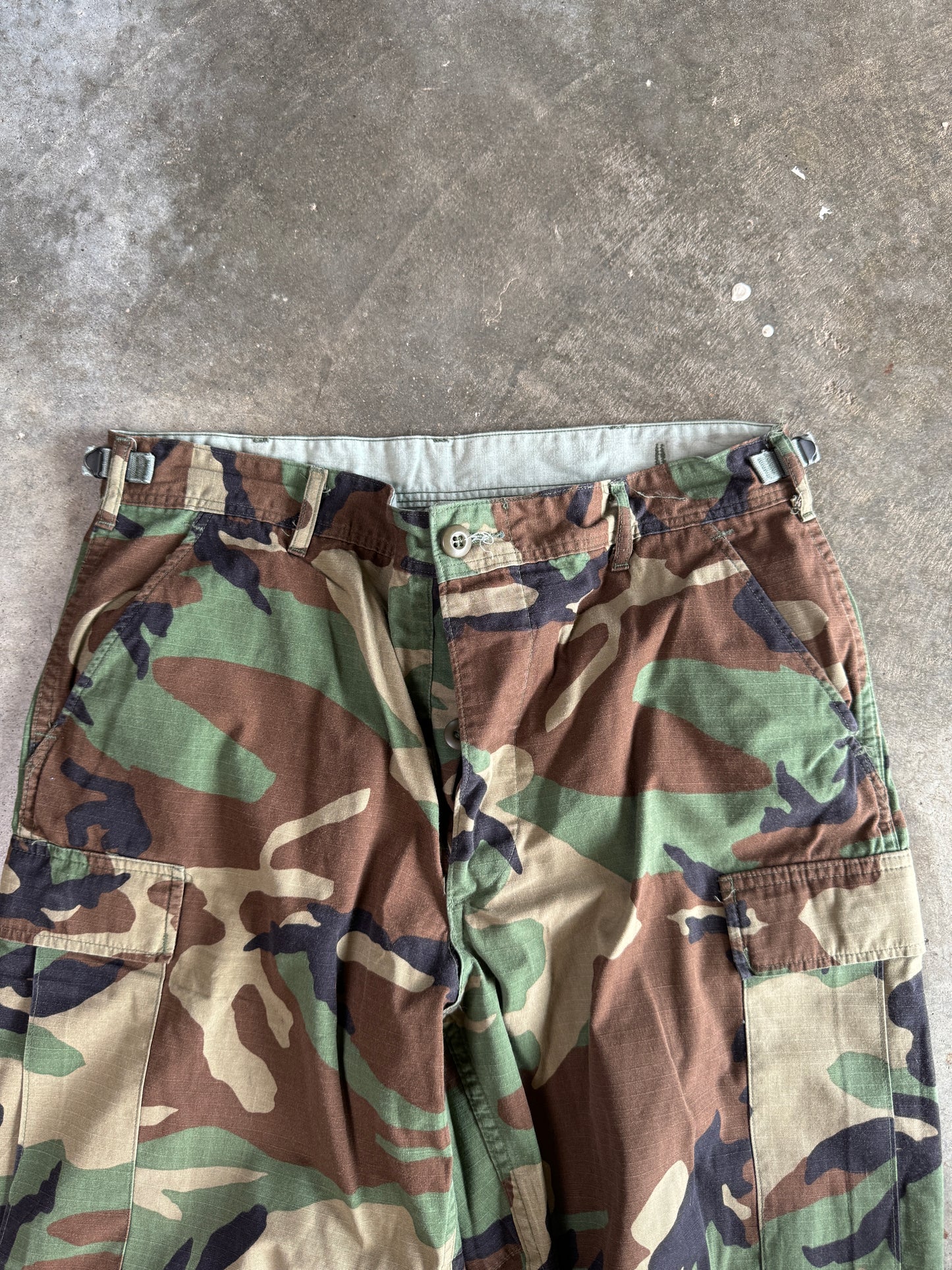 (M) Camo Cargo Pants