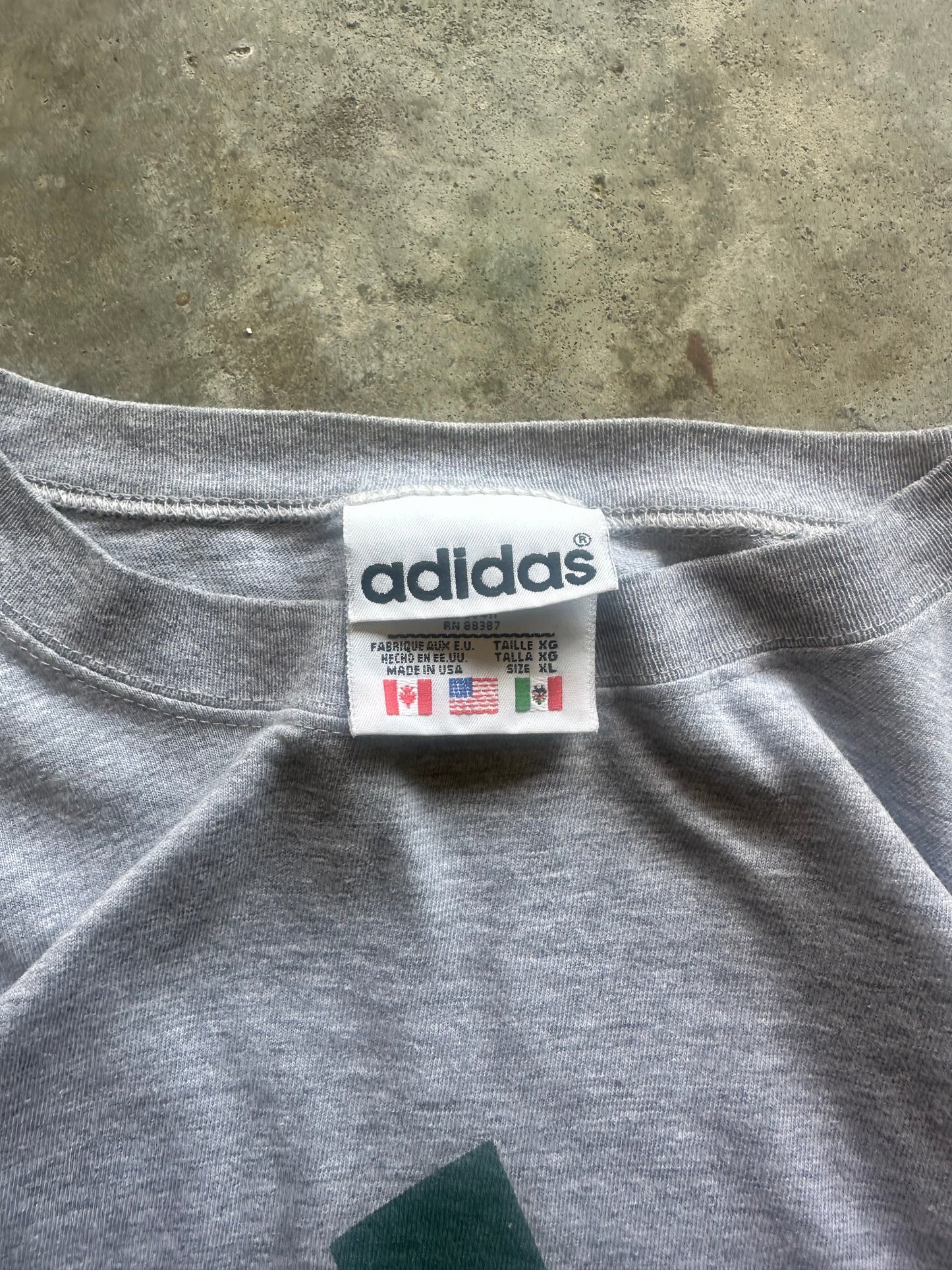 (XL) Vintage Adidas Tee