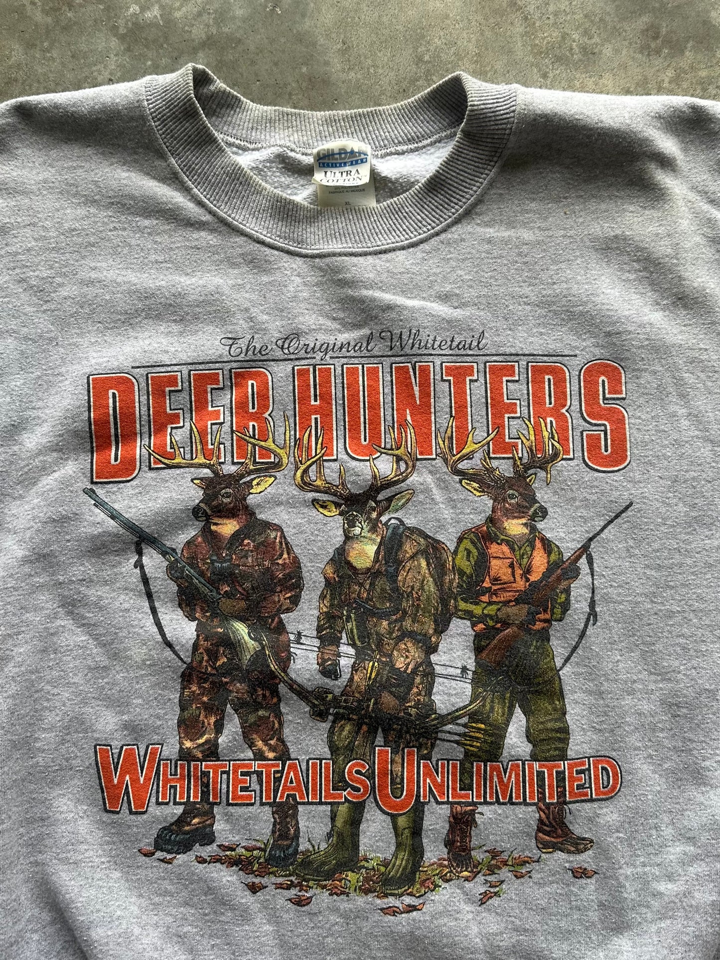 (XL) Vintage Deer Hunter Sweatshirt