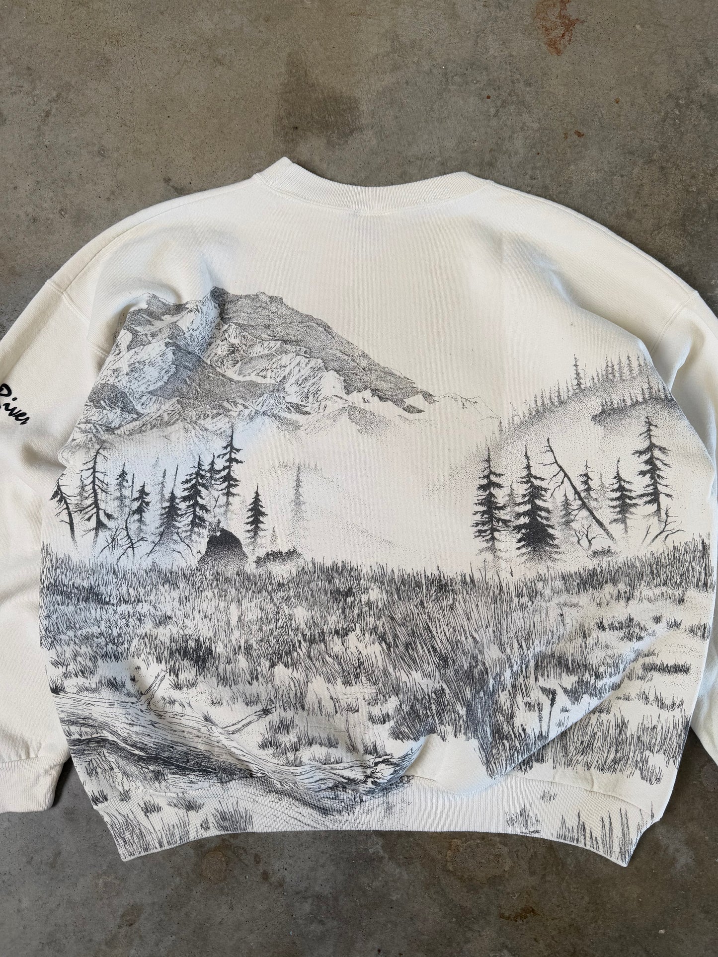 (L) Vintage Eagle Wrap-Around Sweatshirt