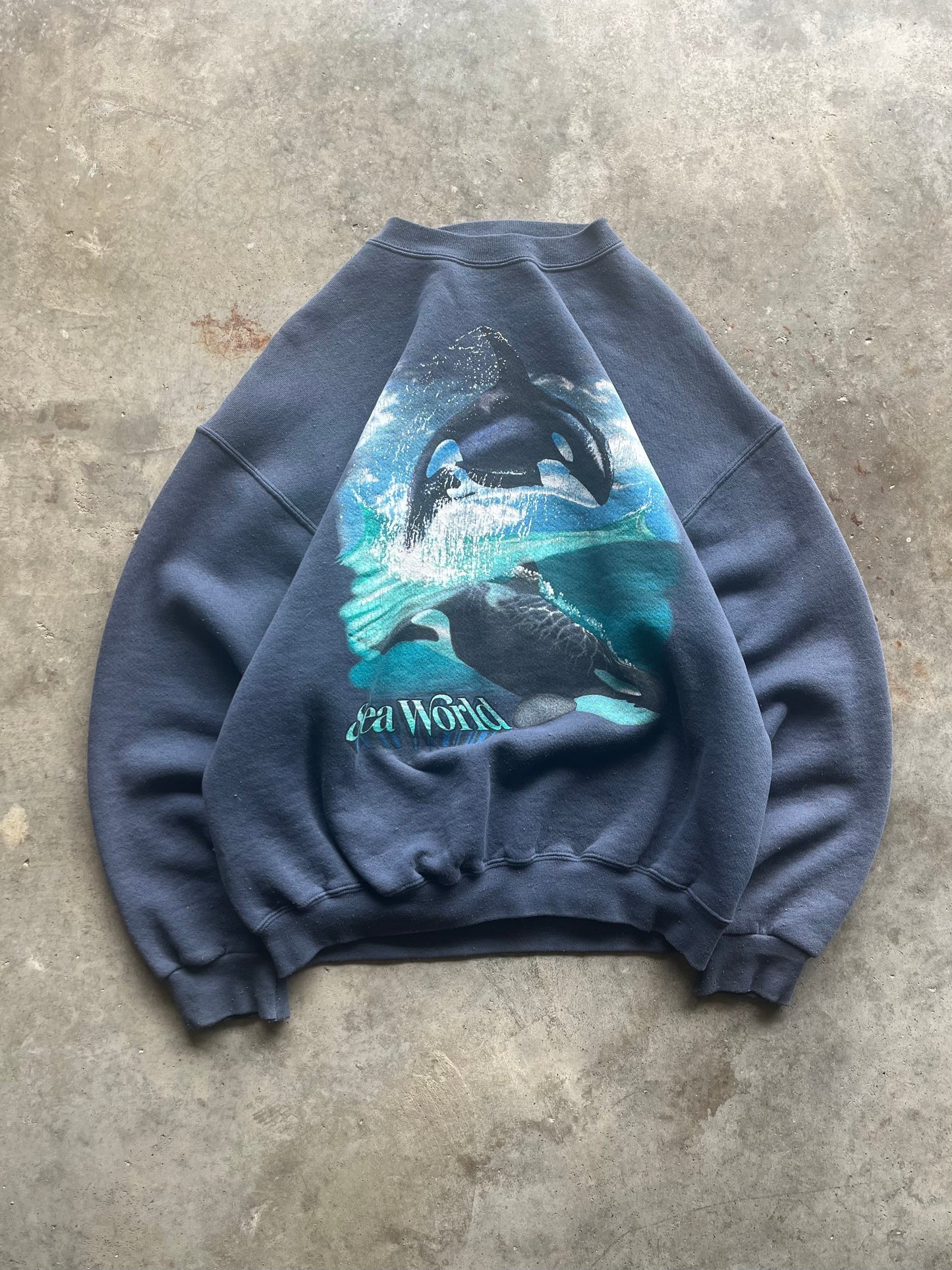 (L) Vintage Sea World Sweatshirt