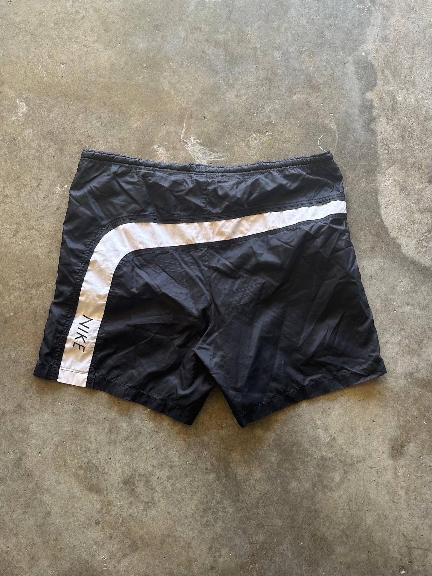 (L) 90s Nike Swim Shorts