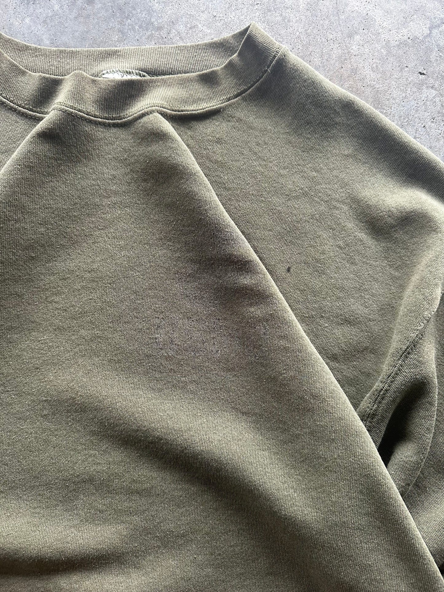 (XL) Vintage Faded USMC Sweatshirt