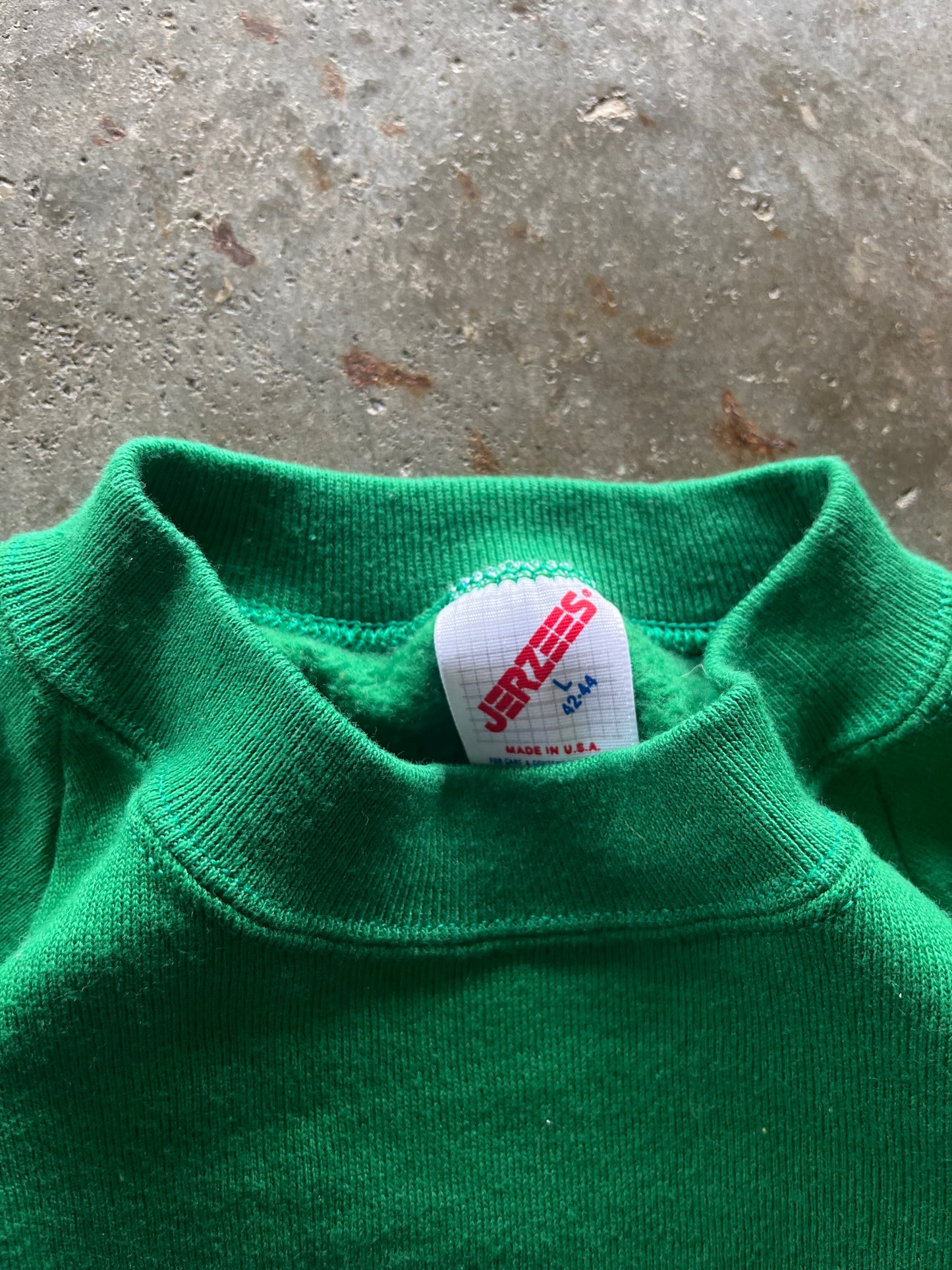 (L) Vintage Jerzees Essential Green Sweatshirt