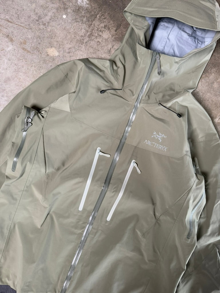 (XL) 00s Arcteryx Rain Jacket