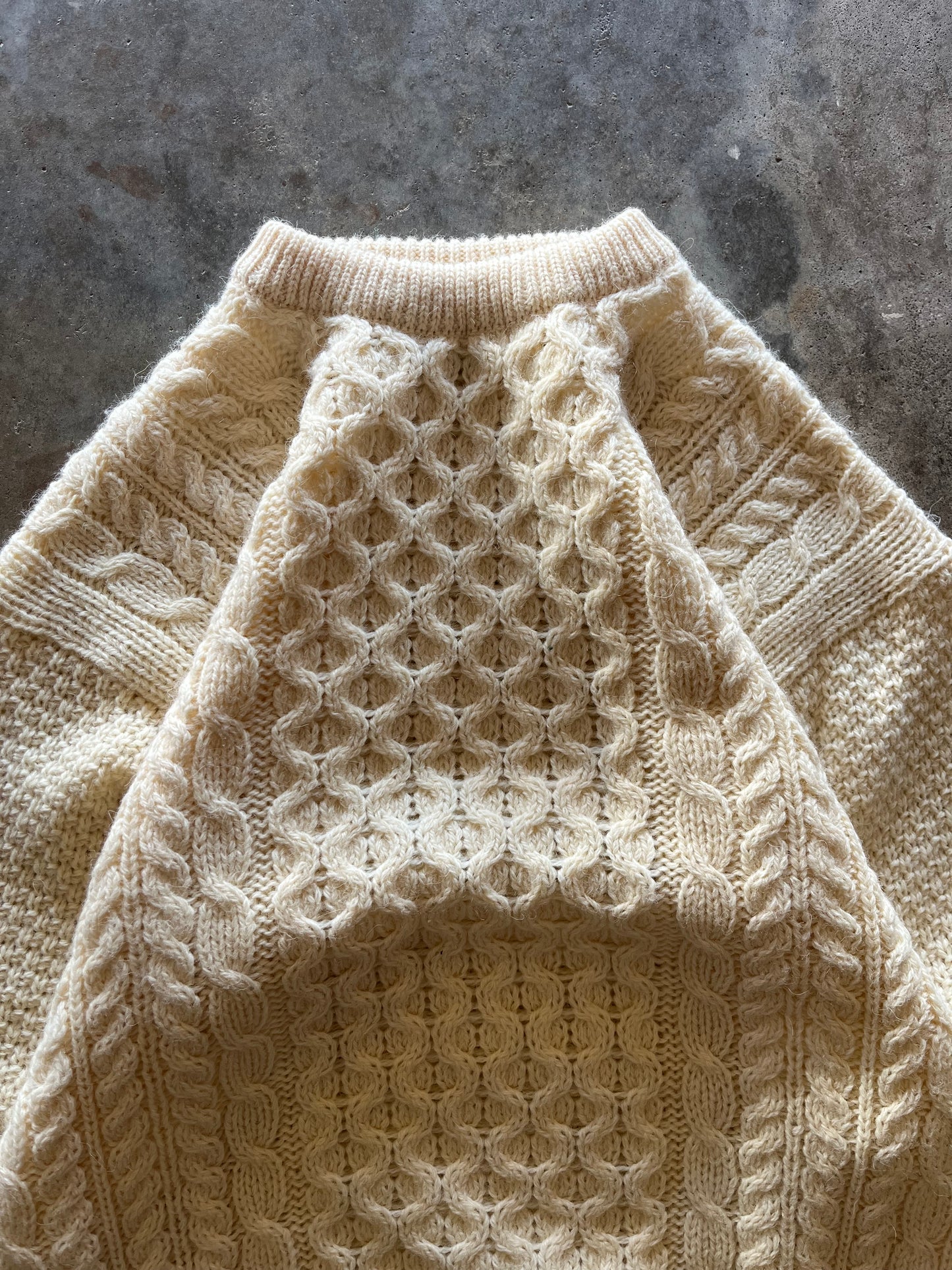 (M) Vintage Heavy-Knit Cream Sweater