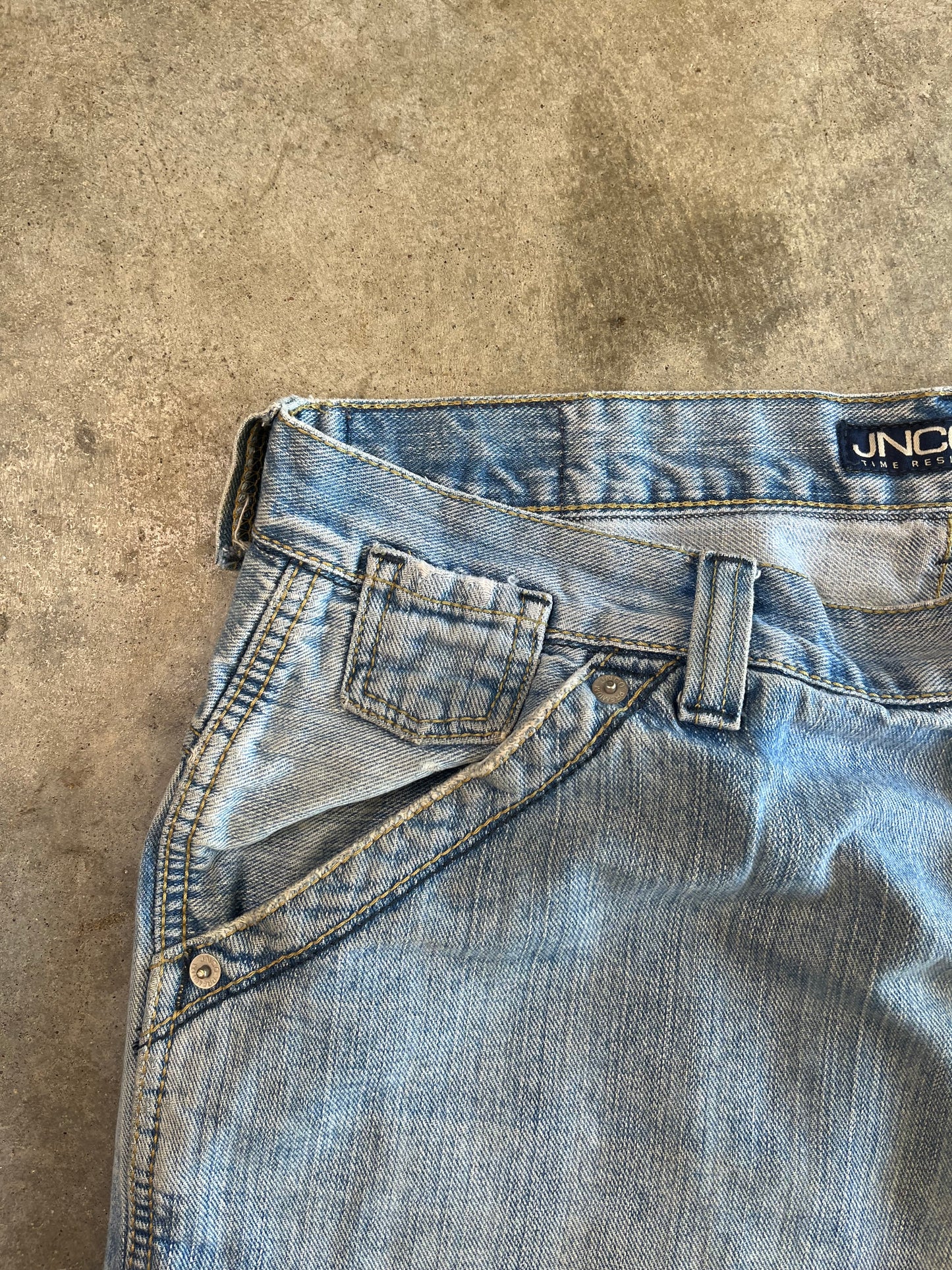 (38) JNCO Denim Shorts