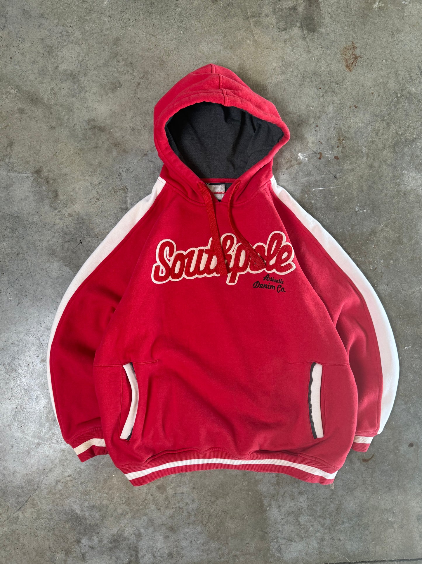 (L) 00s SouthPole Hoodie