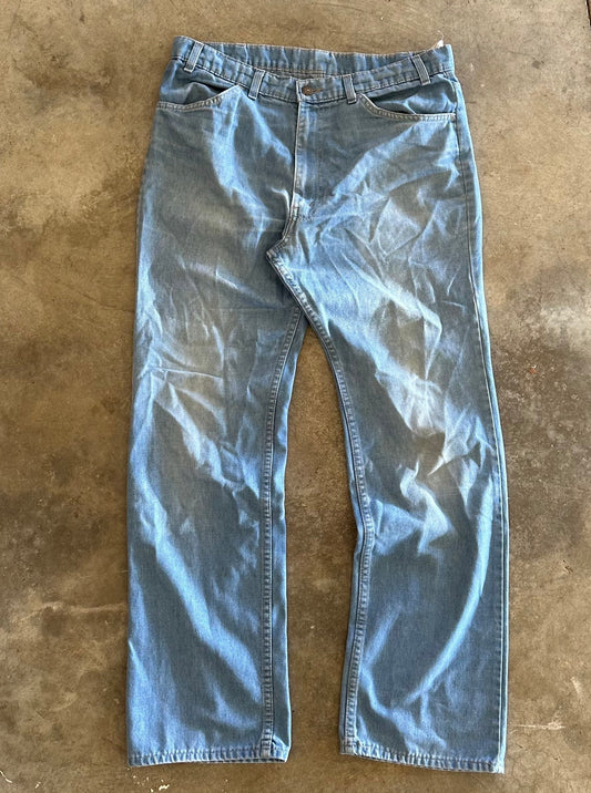 (36 X 32) Vintage Levis Orange Tab Light Wash Jeans
