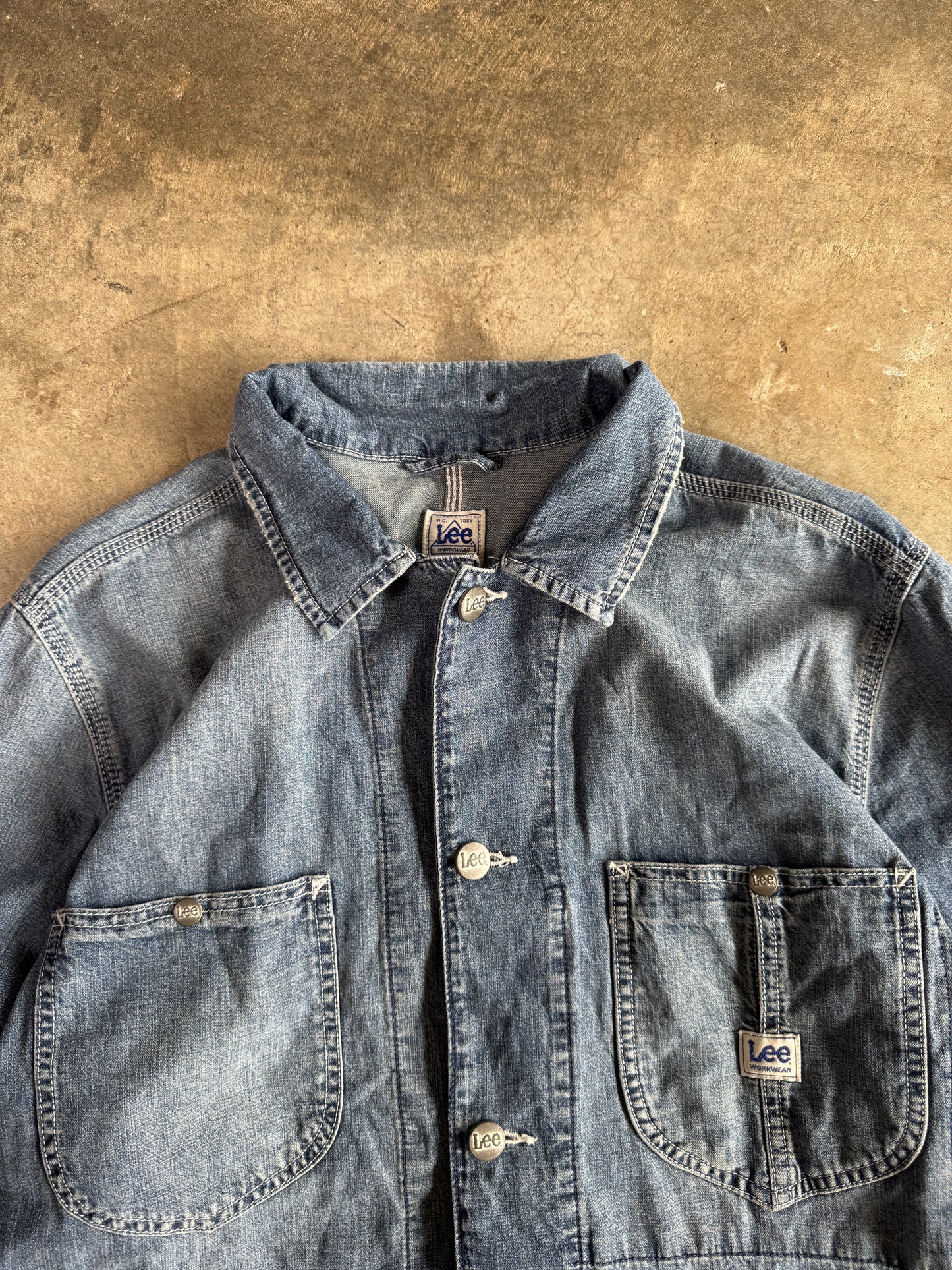 (L) Vintage Lee Denim Button-Up