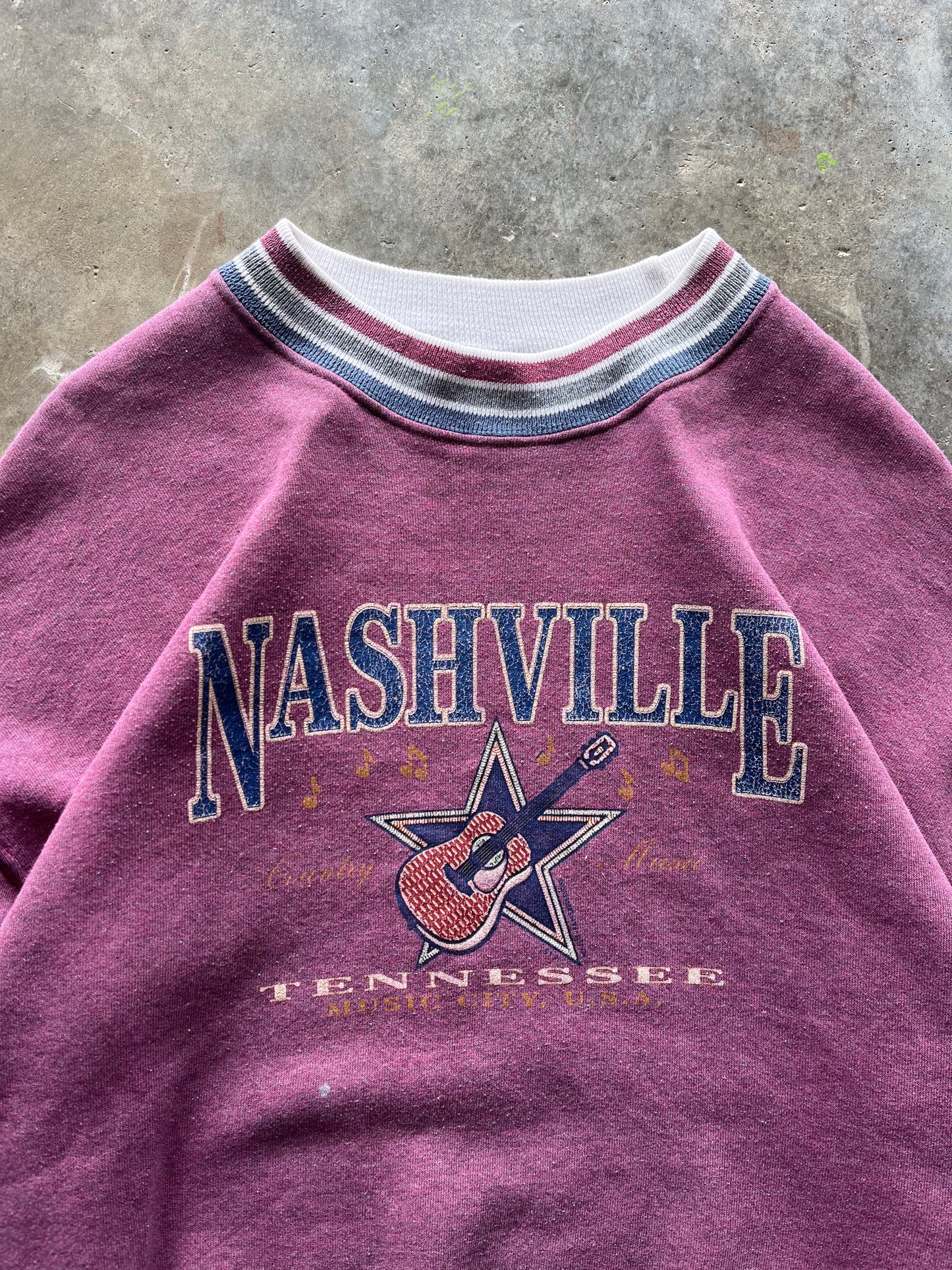 (XL) Vintage Nashville Tennessee Sweatshirt