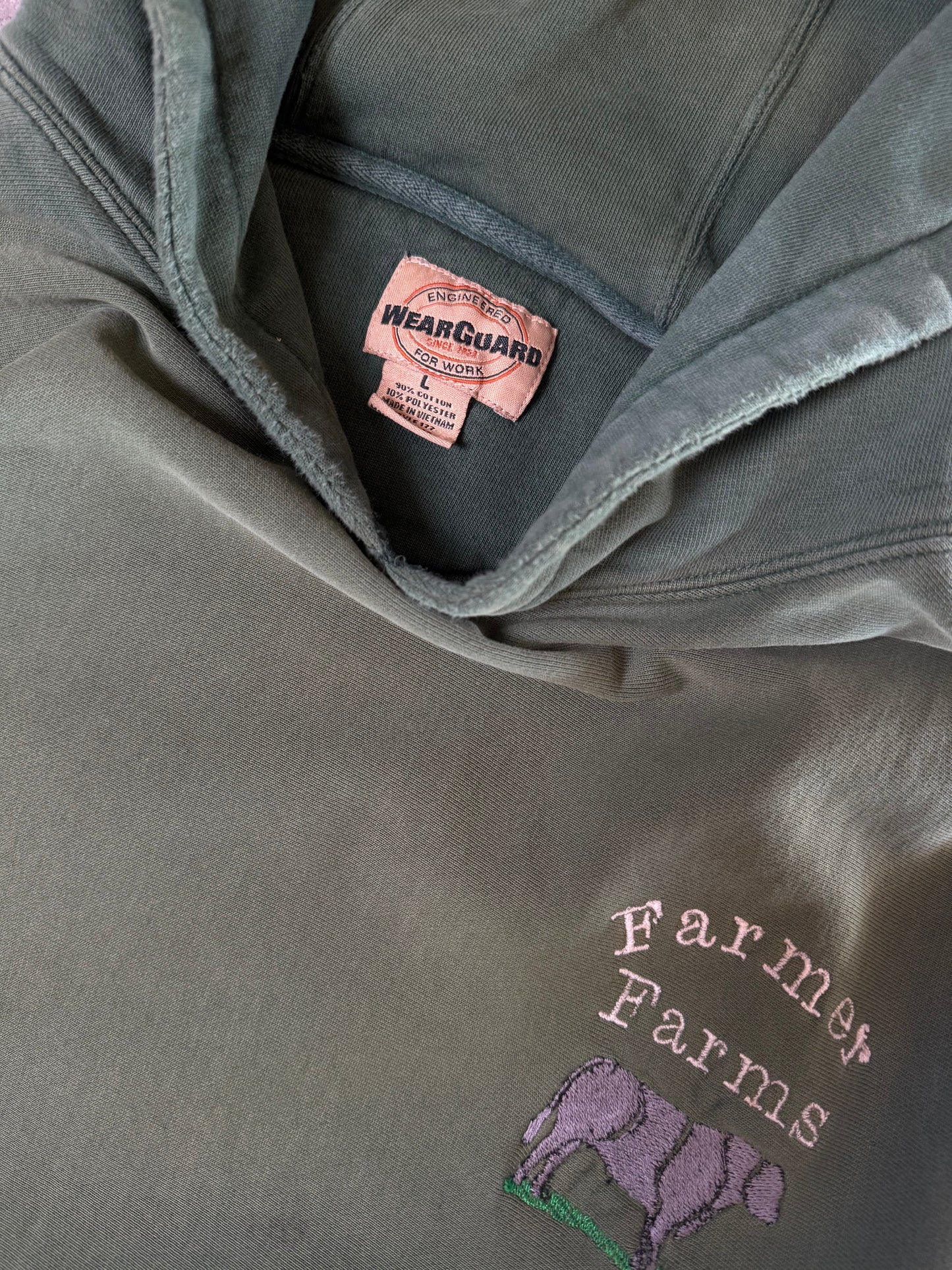 (L) Vintage Farmer Farms Hoodie