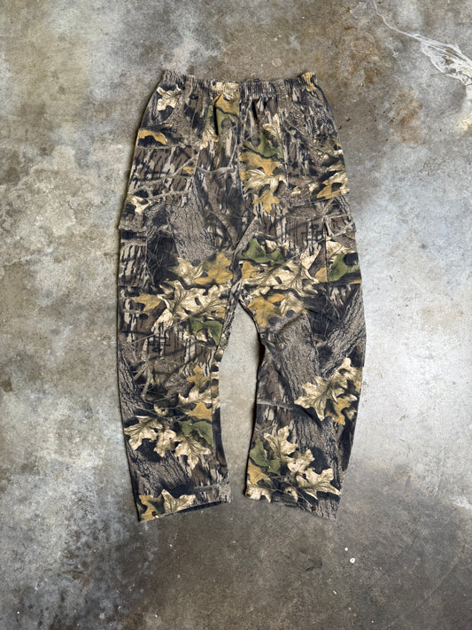 (XL) Vintage Camo Cargo Sweatpants