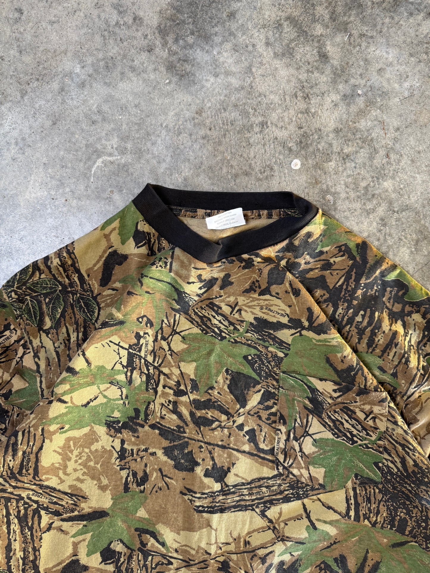 (L) Vintage Camo Longsleeve