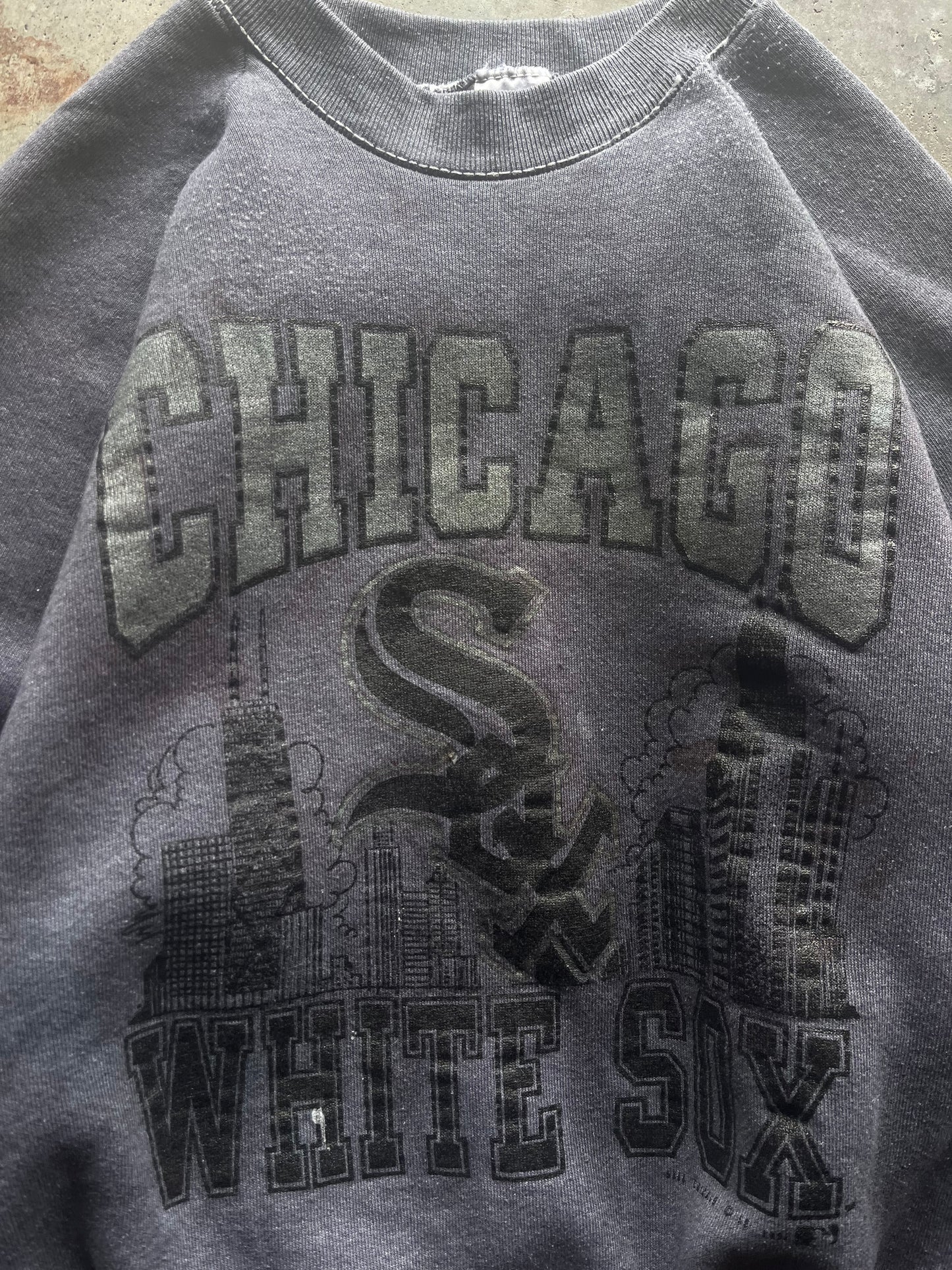 (M/L) Chicago White Sox Sweatshirt