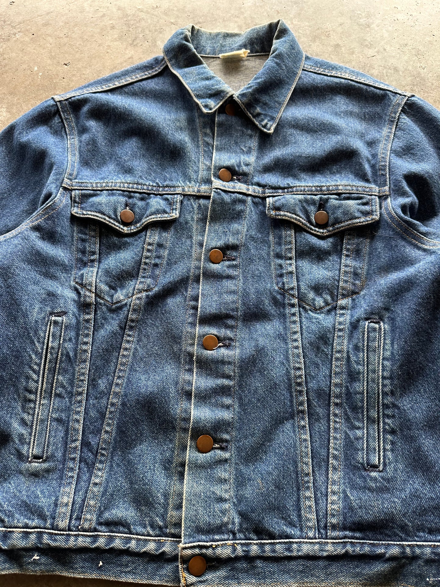 (M) Denim Button-Up Jacket