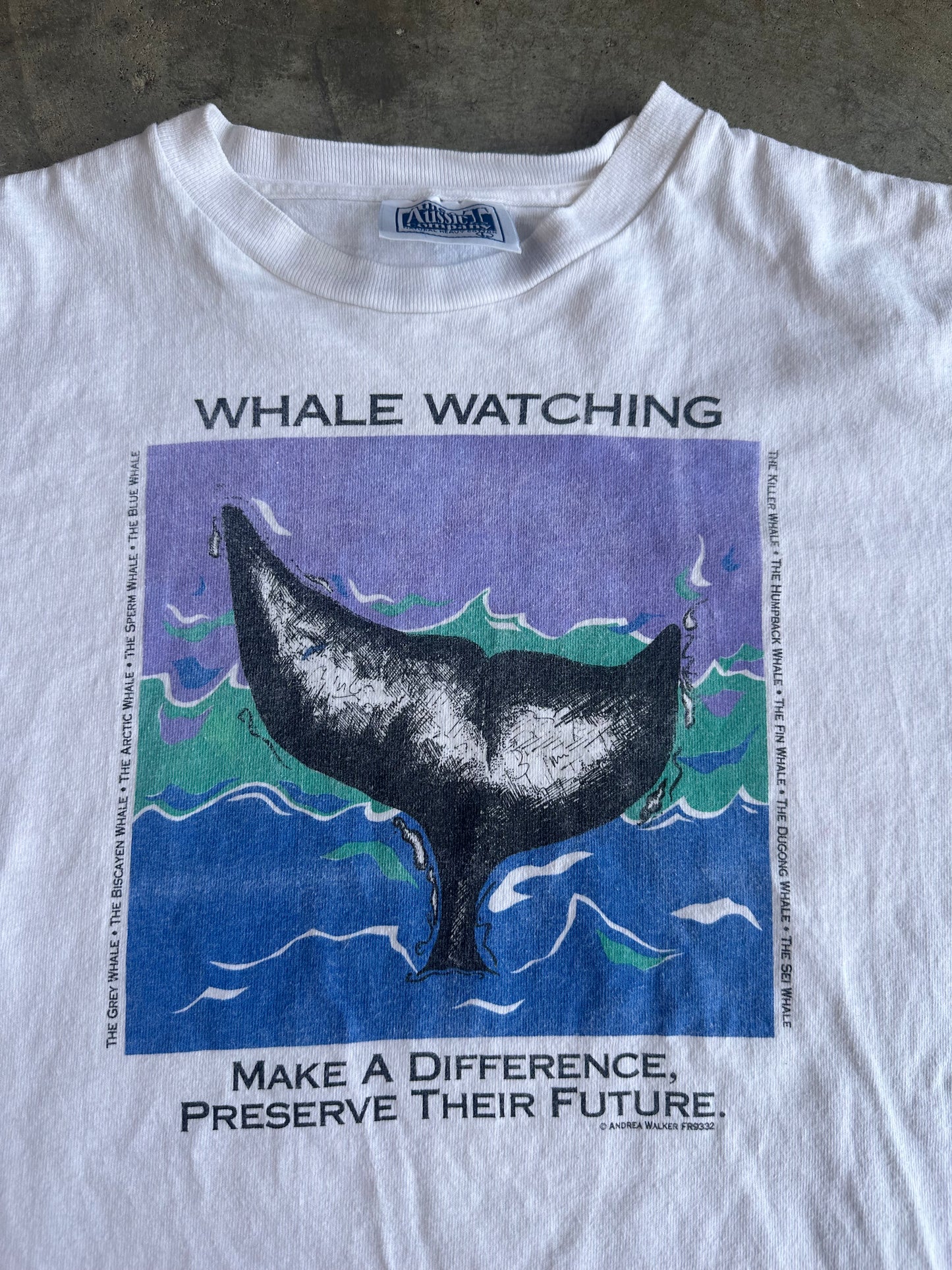 (L) Vintage 'Whale' Tee