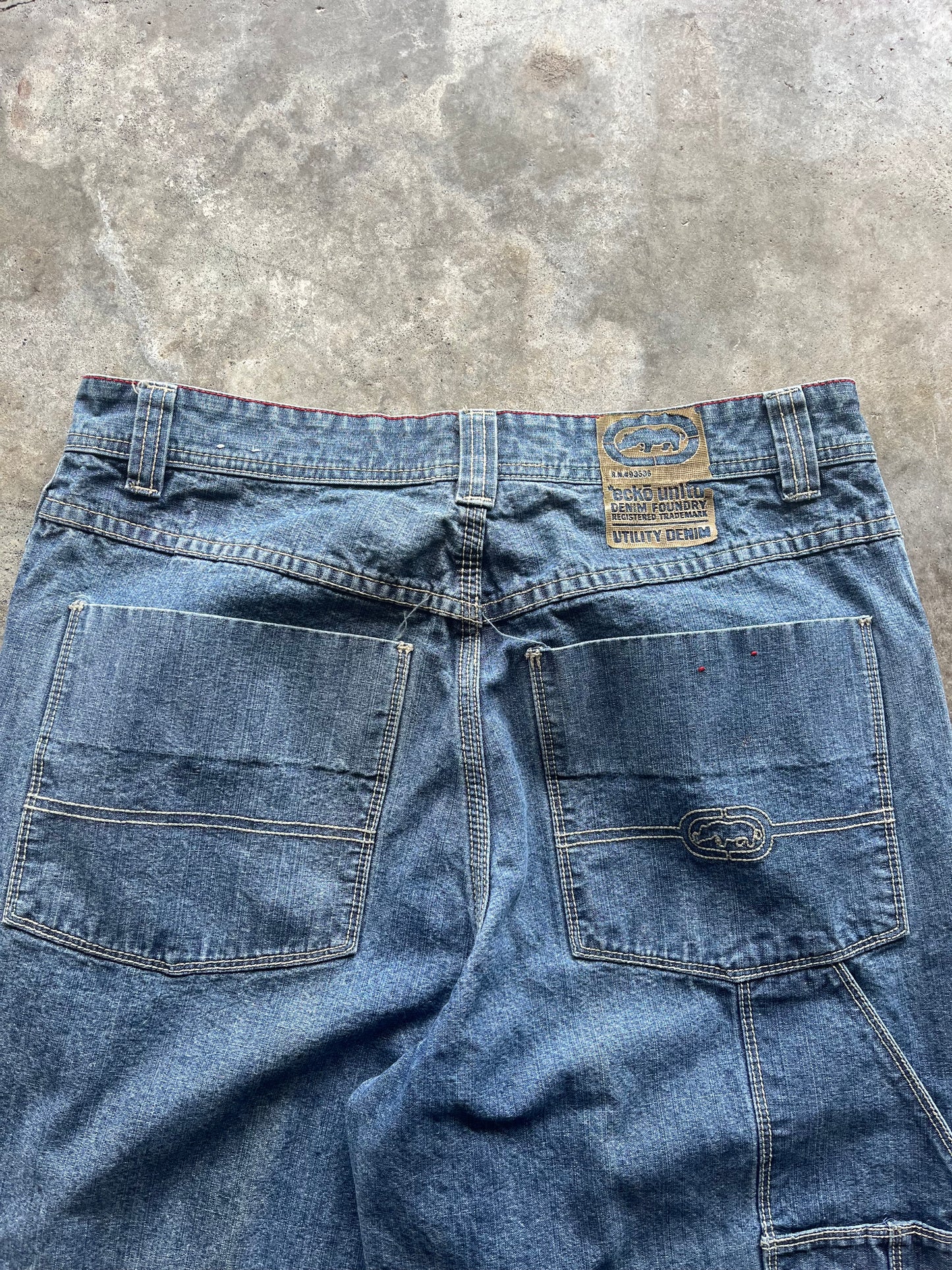 (32) Ecko Unltd Denim Jeans