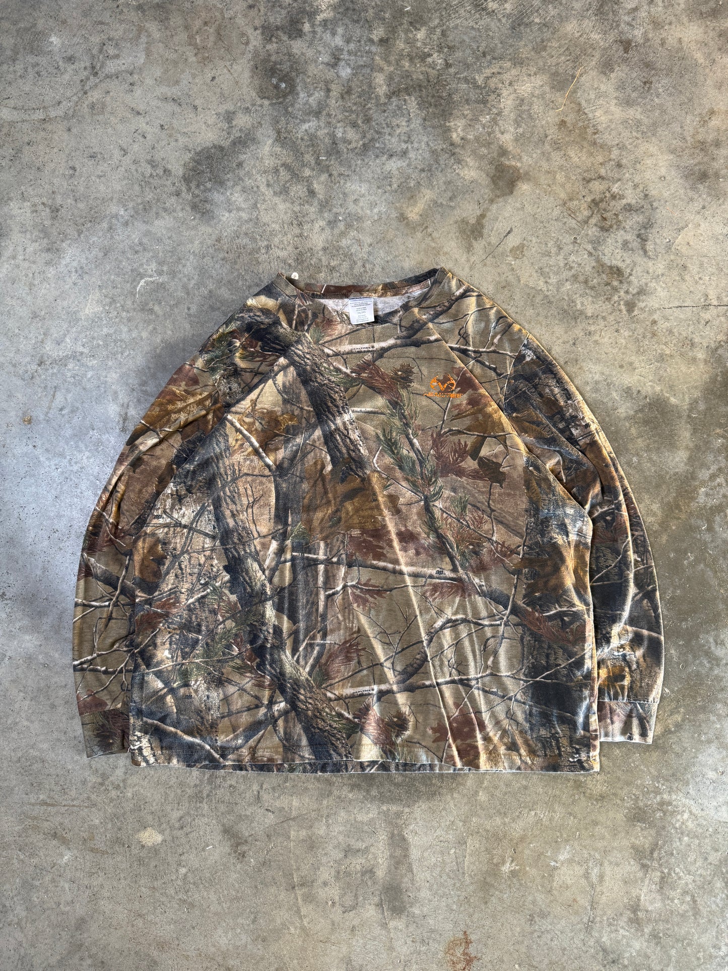 (XXXL) 00s Camo Longsleeve