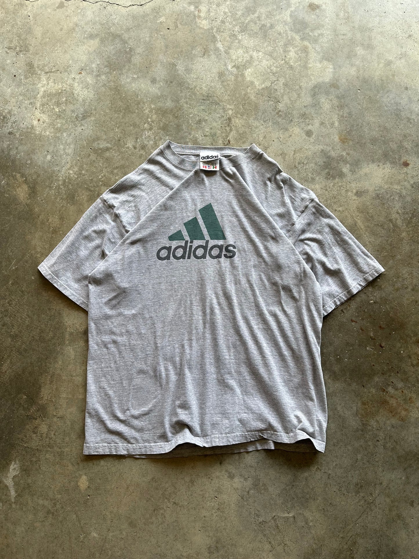 (XL) Vintage Adidas Tee