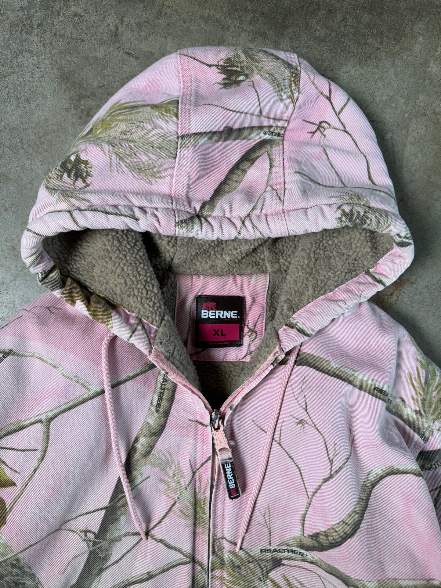 (XL) 00s Pink Camo Jacket