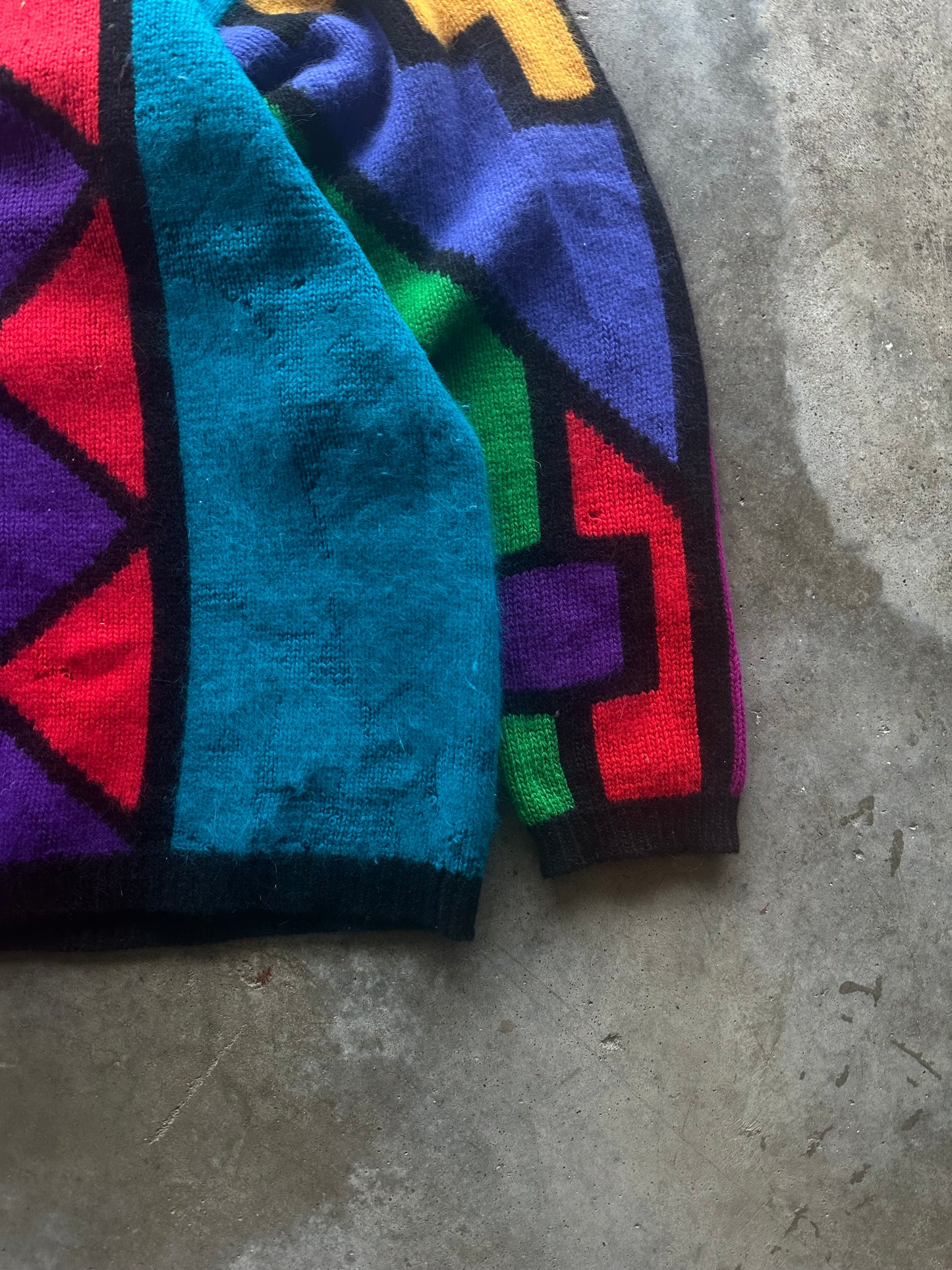 (L) Vintage Multi-Colored Sweater