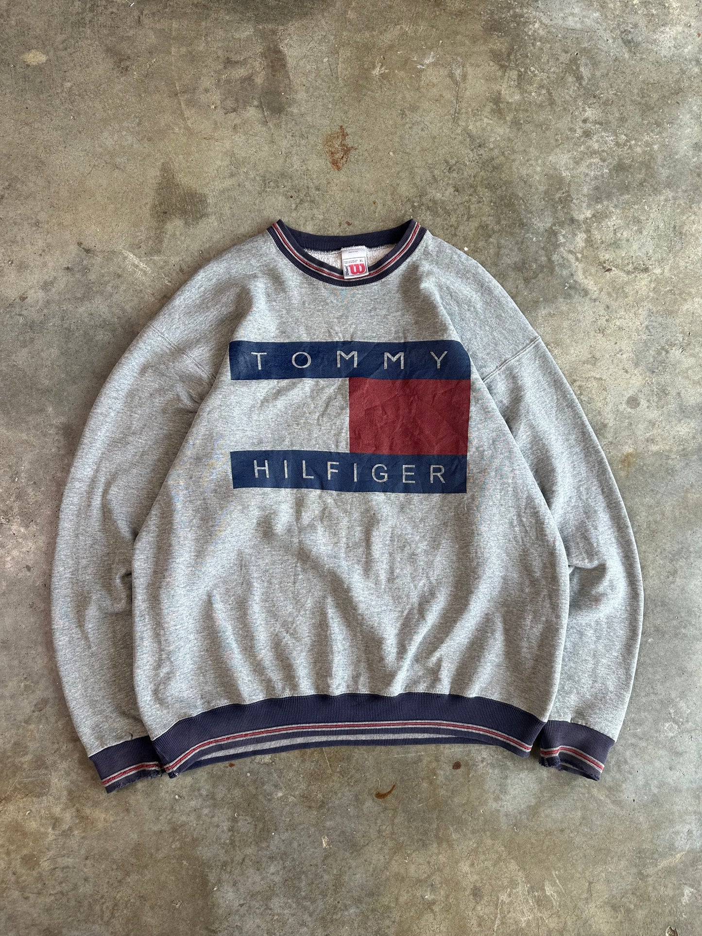 (XL) Vintage Tommy Hilfiger Sweatshirt