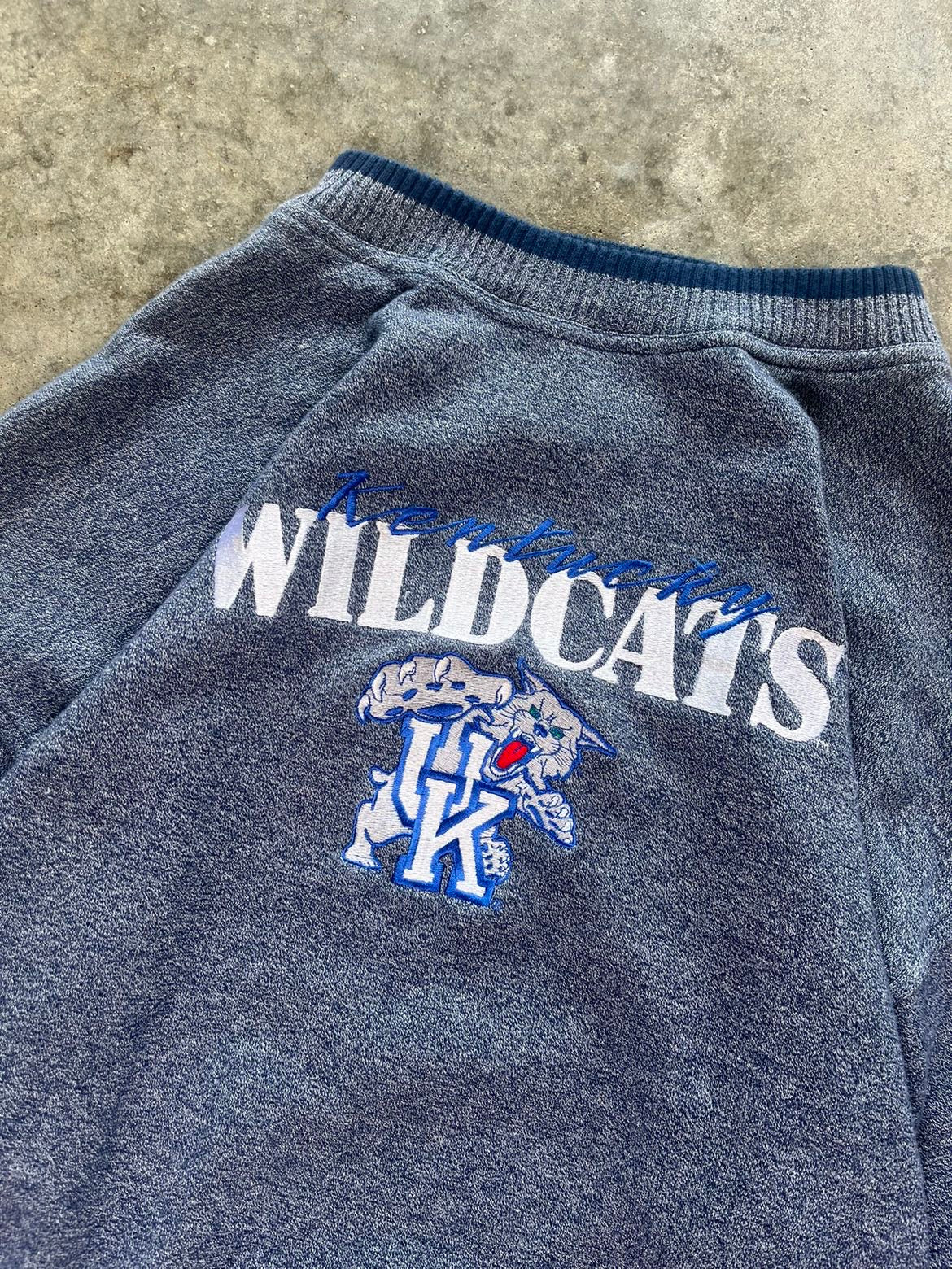 (L) Vintage Kentucky Wildcats Sweatshirt