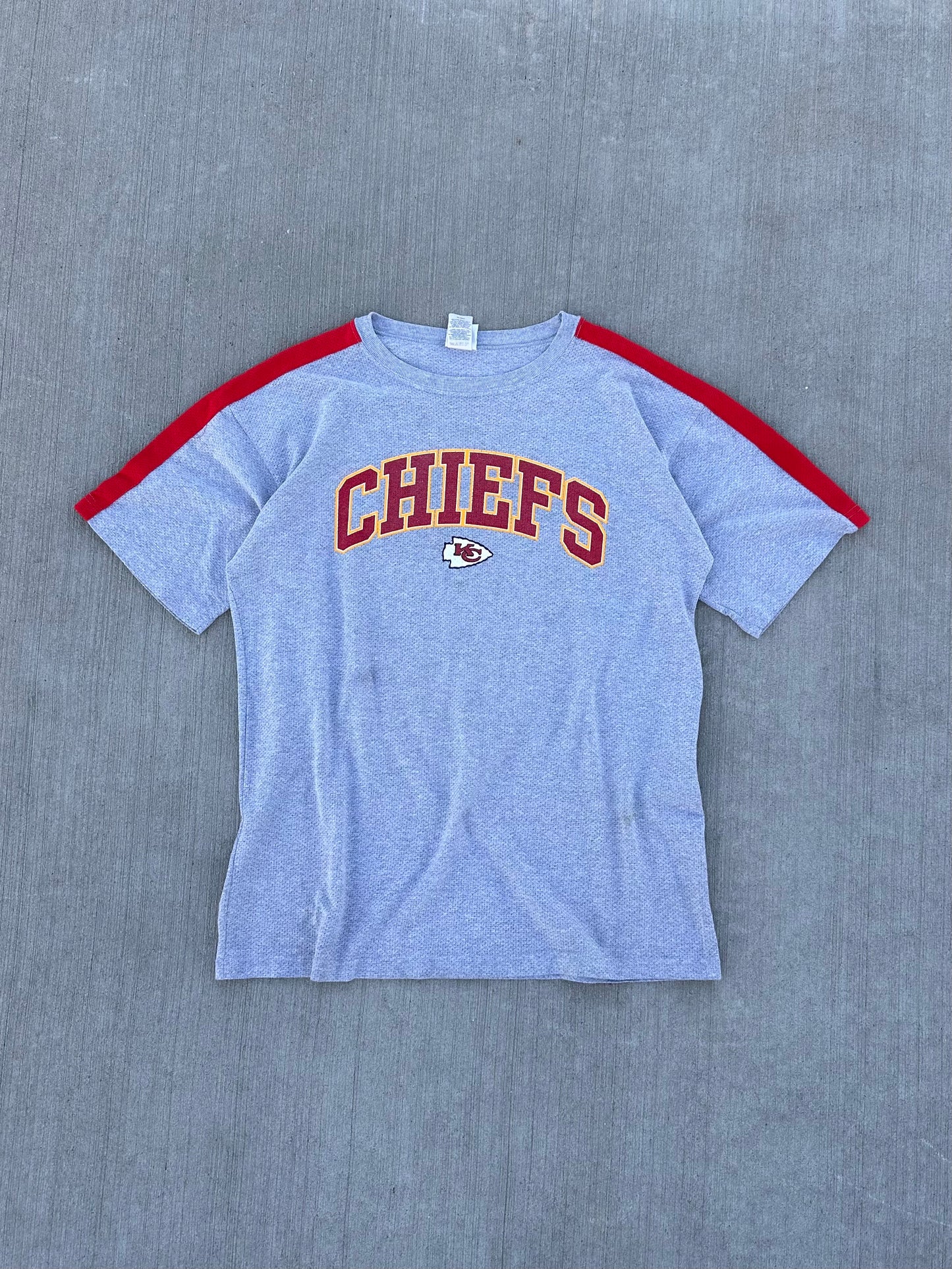 (XXL) Vintage 90s KC Chiefs Spell-Out Tee