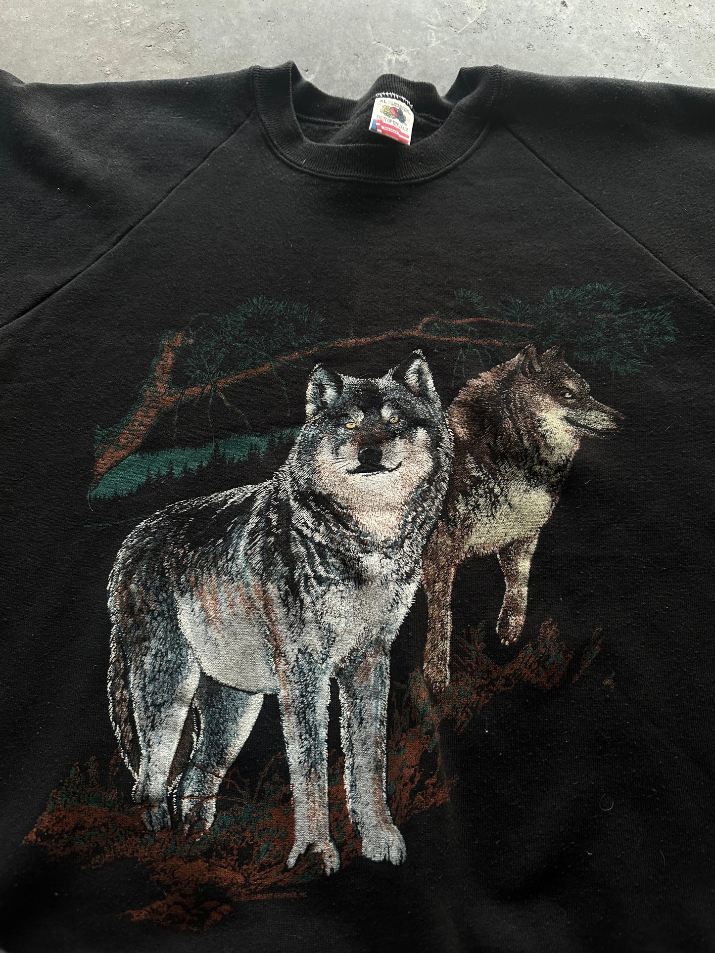 (XL) Vintage Wolves Sweatshirt