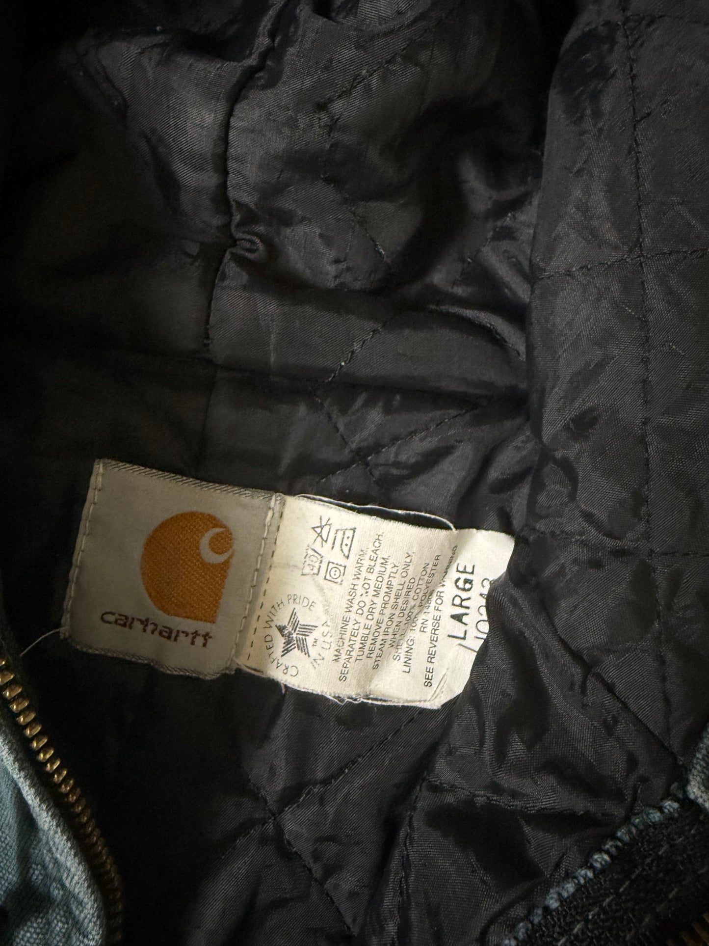 (L) Vintage Carhartt Hooded Jacket