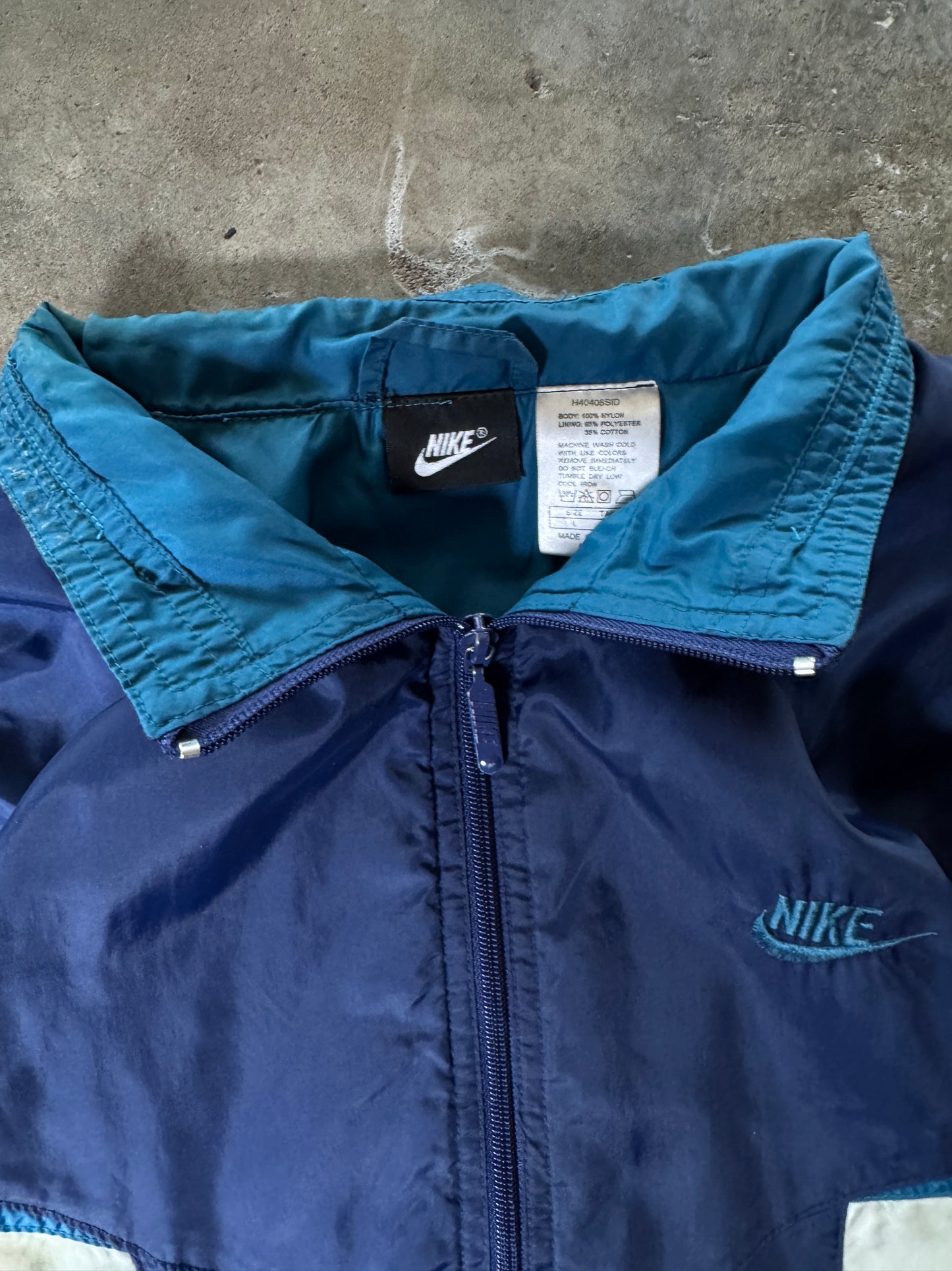 (L) 00s Nike Windbreaker