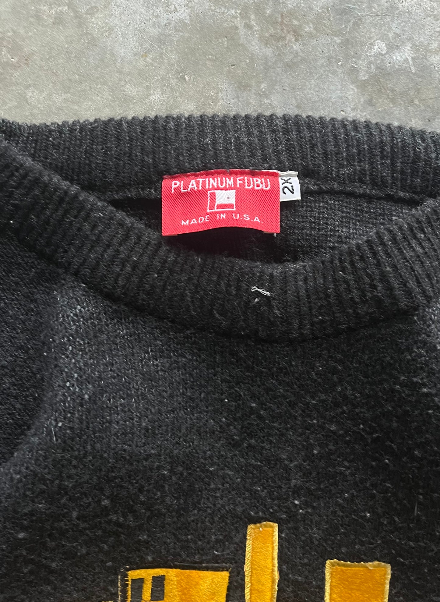 (XXL) Vintage FUBU Platinum Sweater