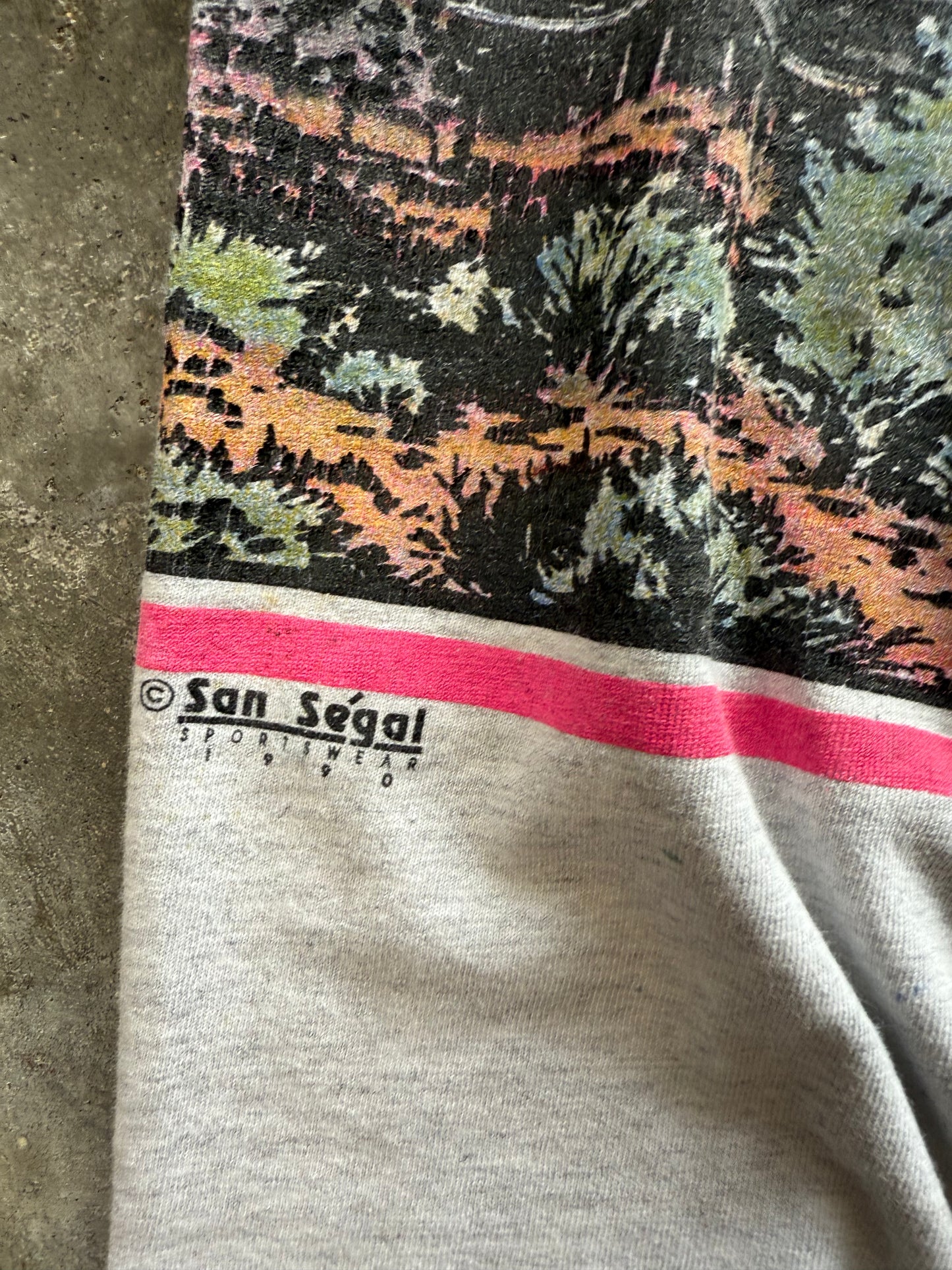 (XXL) 1990 Train Wrap-Around Tee