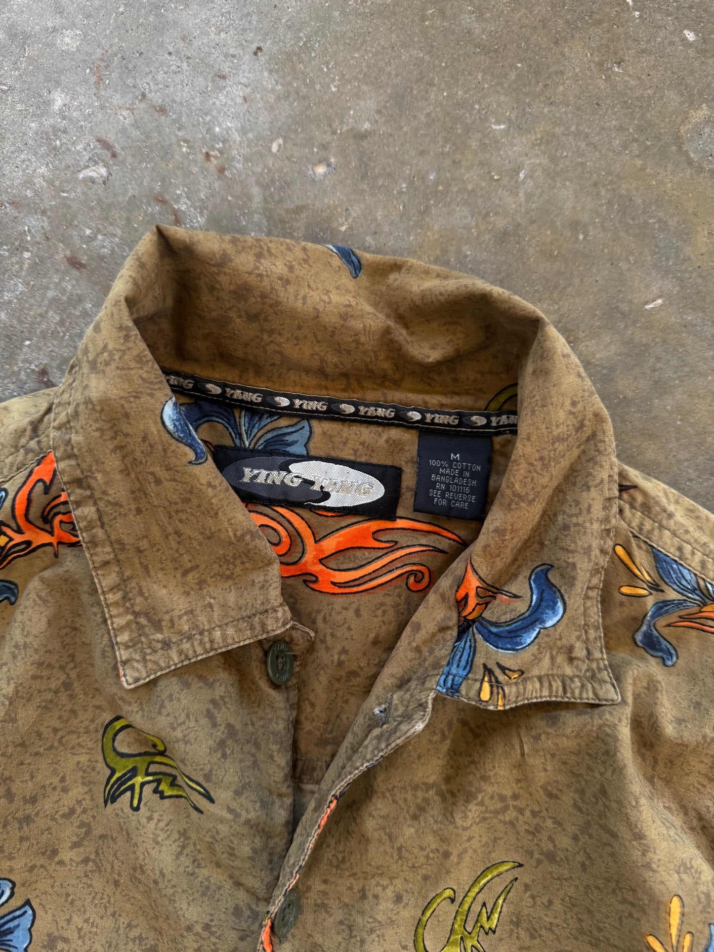 (M) 00s Button-Up