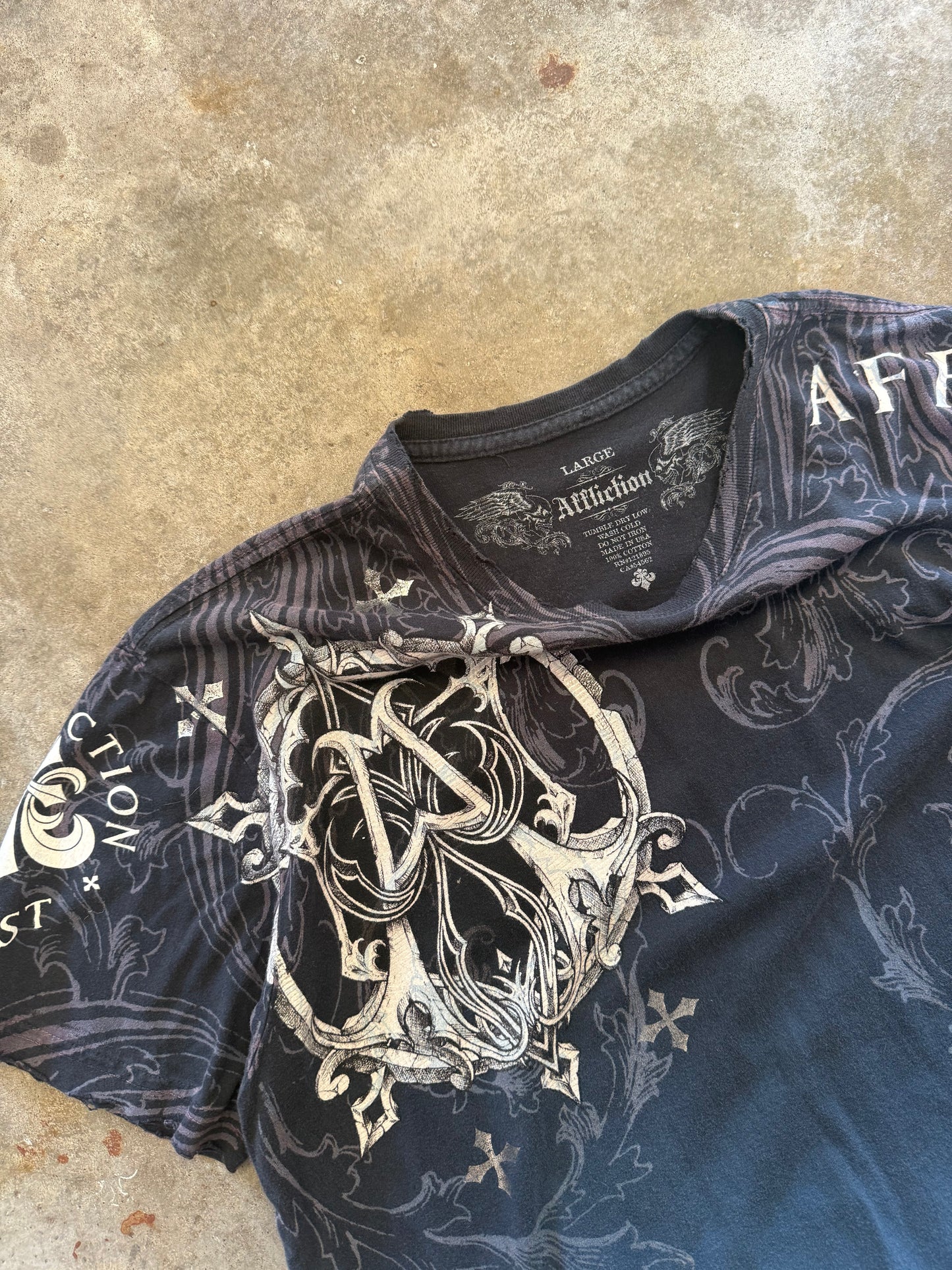 (L) 00s Affliction Tee